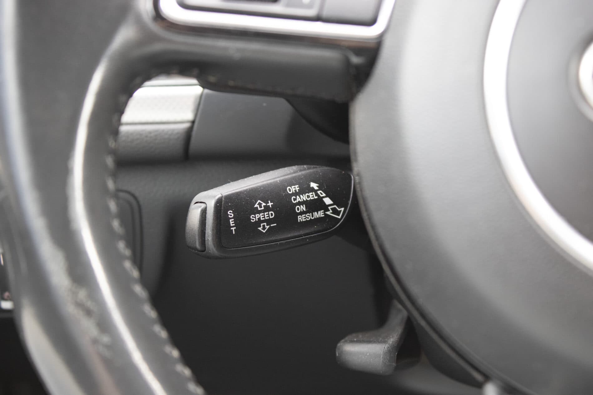 2013 AUDI A6, čierna sedan, 335 544 km