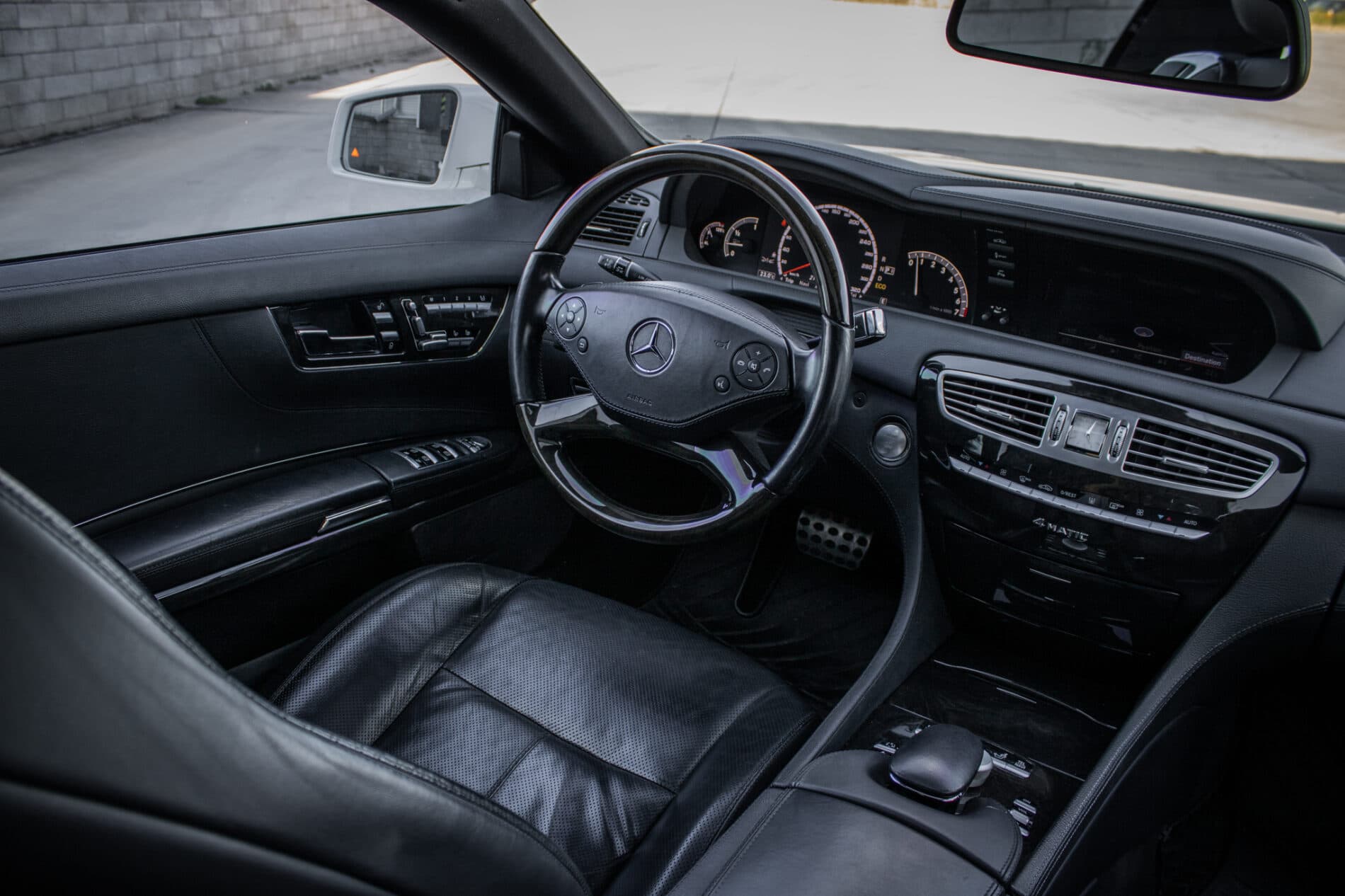 2011 Mercedes-Benz CL 500, biela kupé, 217 725 km