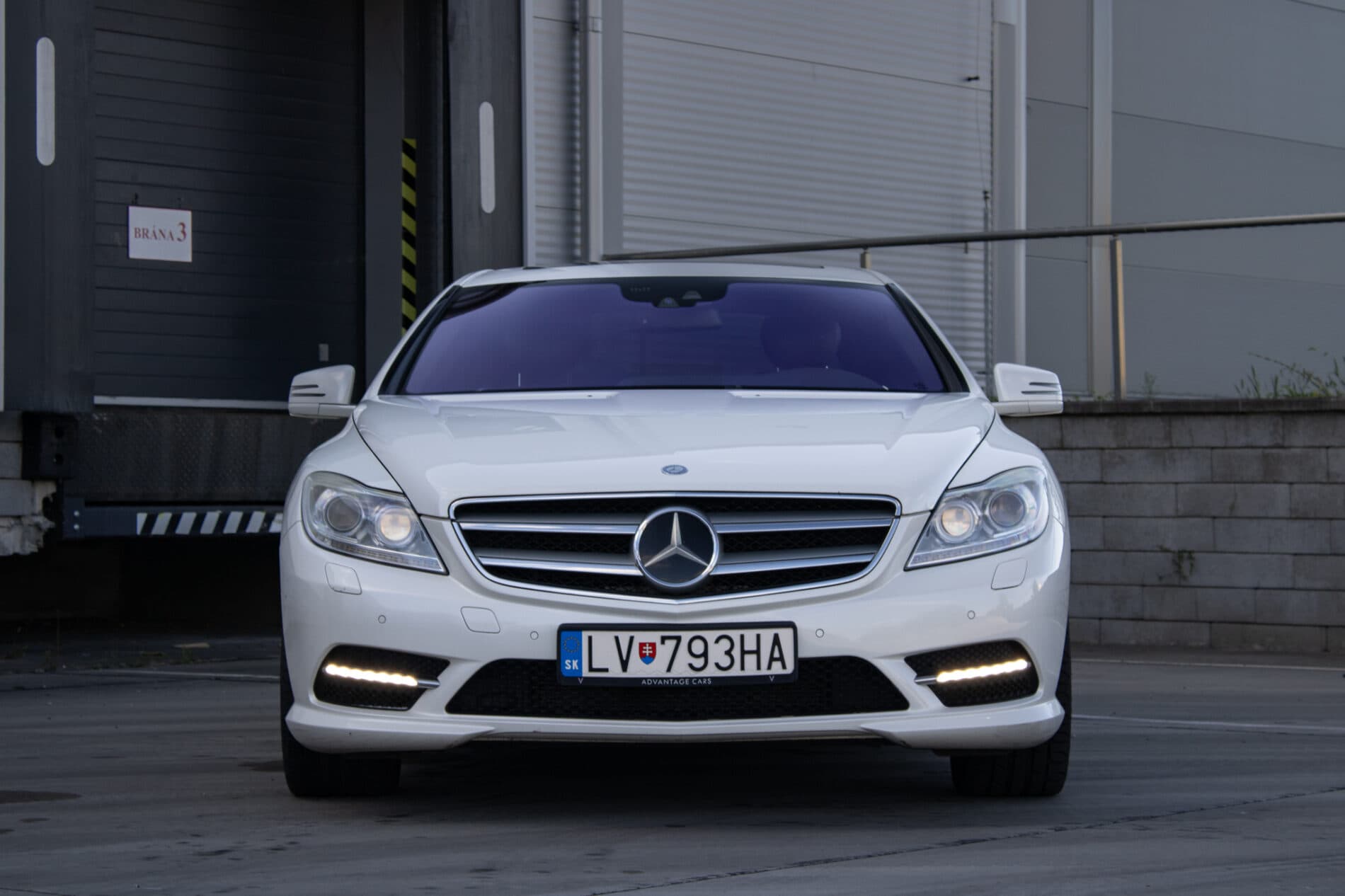 2011 Mercedes-Benz CL 500, biela kupé, 217 725 km
