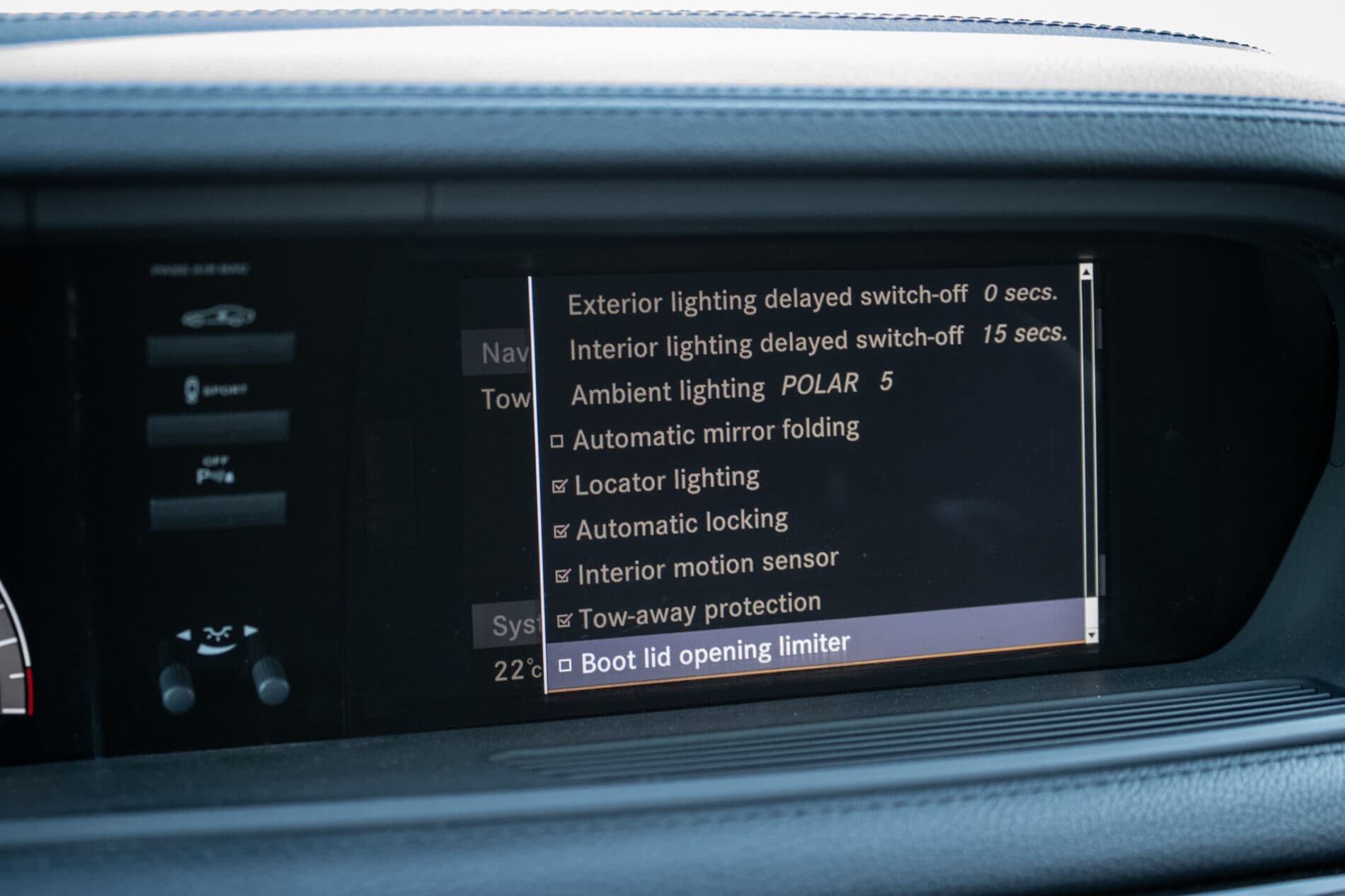 2011 Mercedes-Benz CL 500, biela kupé, 217 725 km