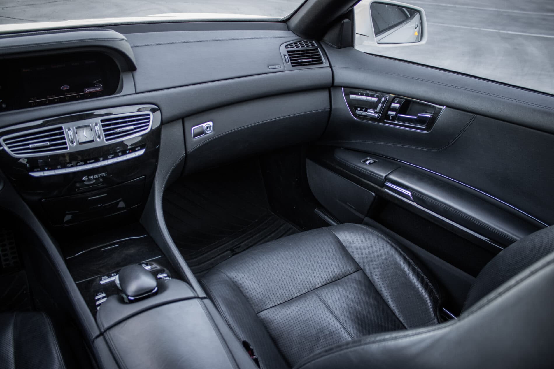 2011 Mercedes-Benz CL 500, biela kupé, 217 725 km