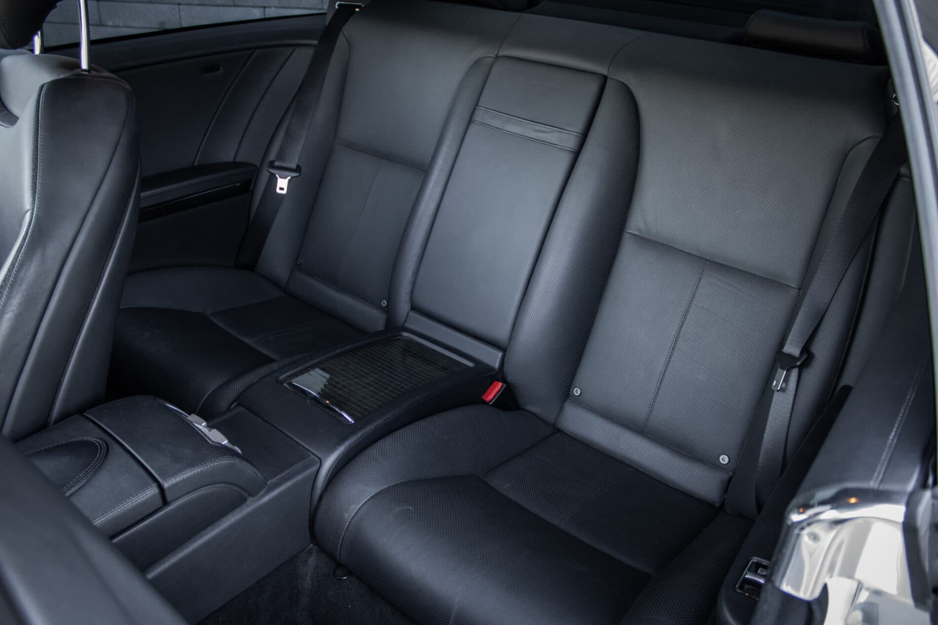 2011 Mercedes-Benz CL 500, biela kupé, 217 725 km