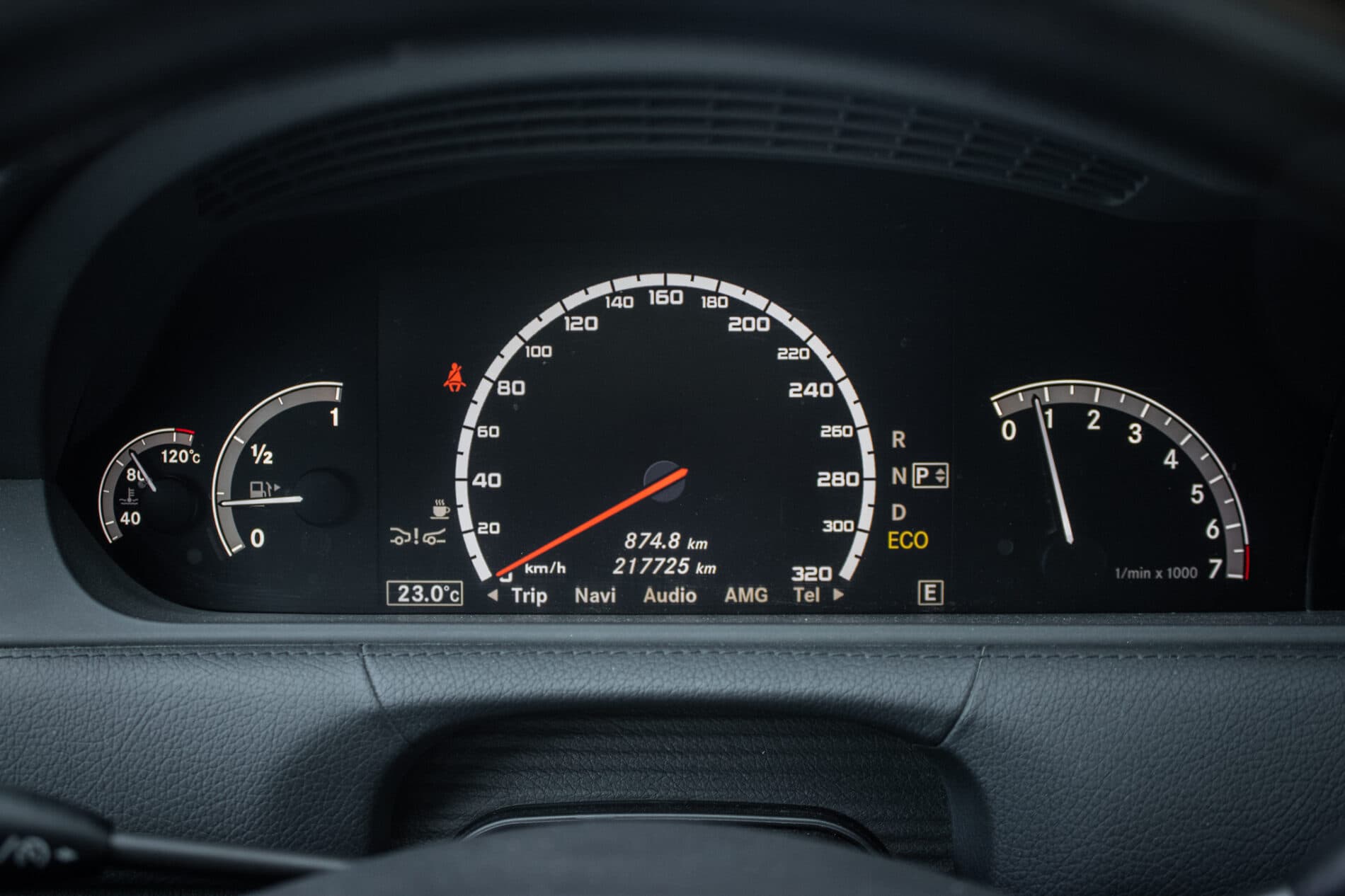 2011 Mercedes-Benz CL 500, biela kupé, 217 725 km