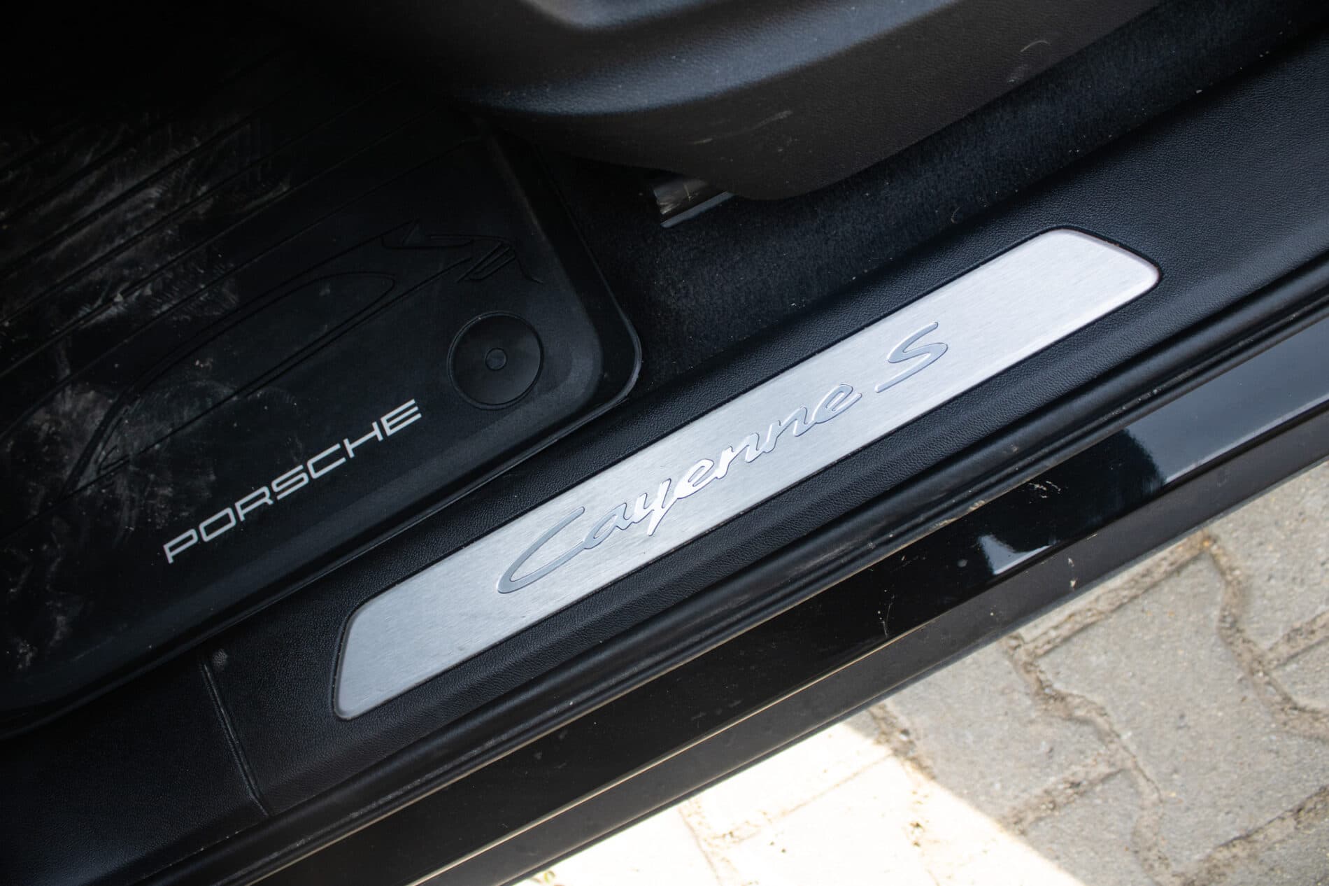 2023 Porsche Cayenne S, čierna suv, 37 493 km