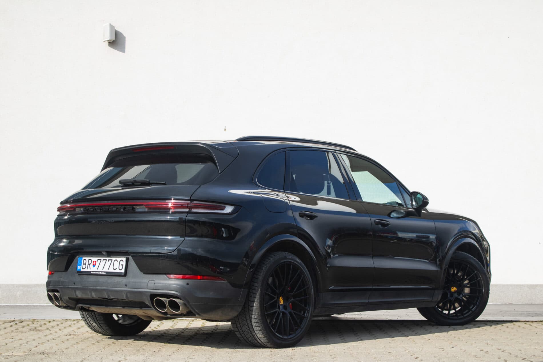 2023 Porsche Cayenne S, čierna suv, 37 493 km