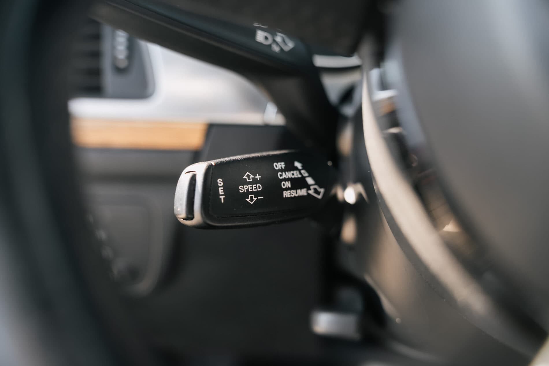 2012 AUDI A6, hnedá kombi, 242 101 km