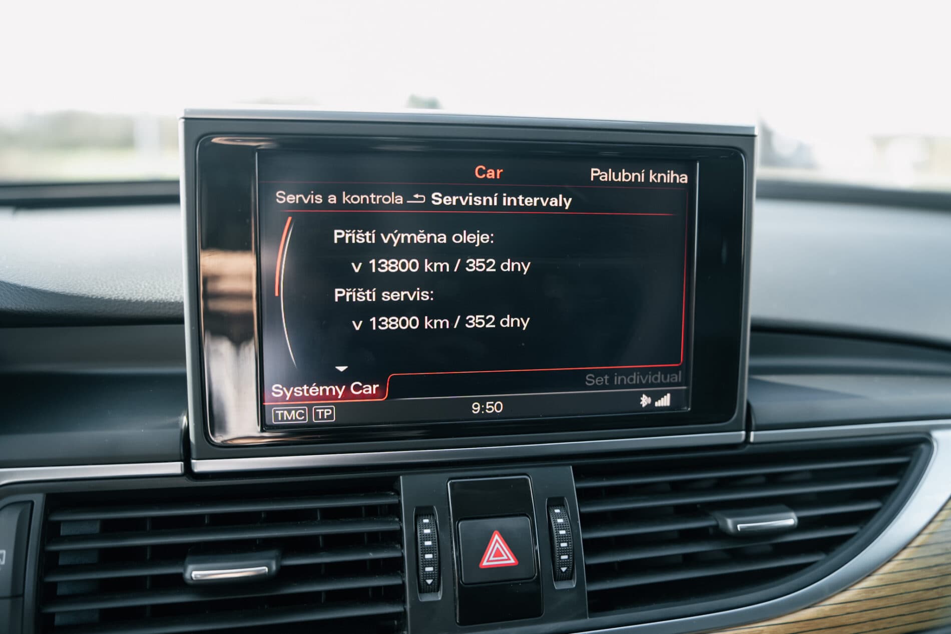 2012 AUDI A6, hnedá kombi, 242 101 km