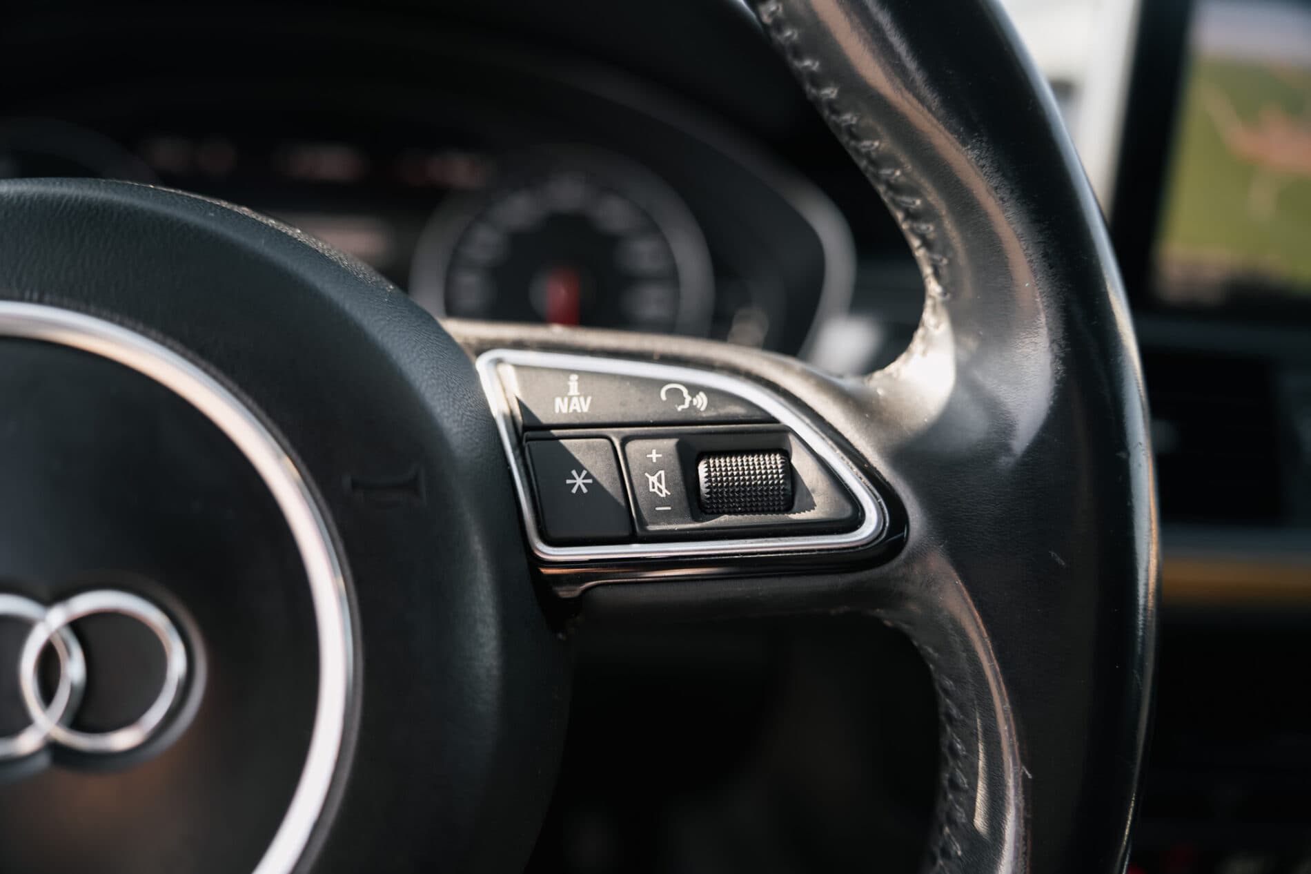 2012 AUDI A6, hnedá kombi, 242 101 km