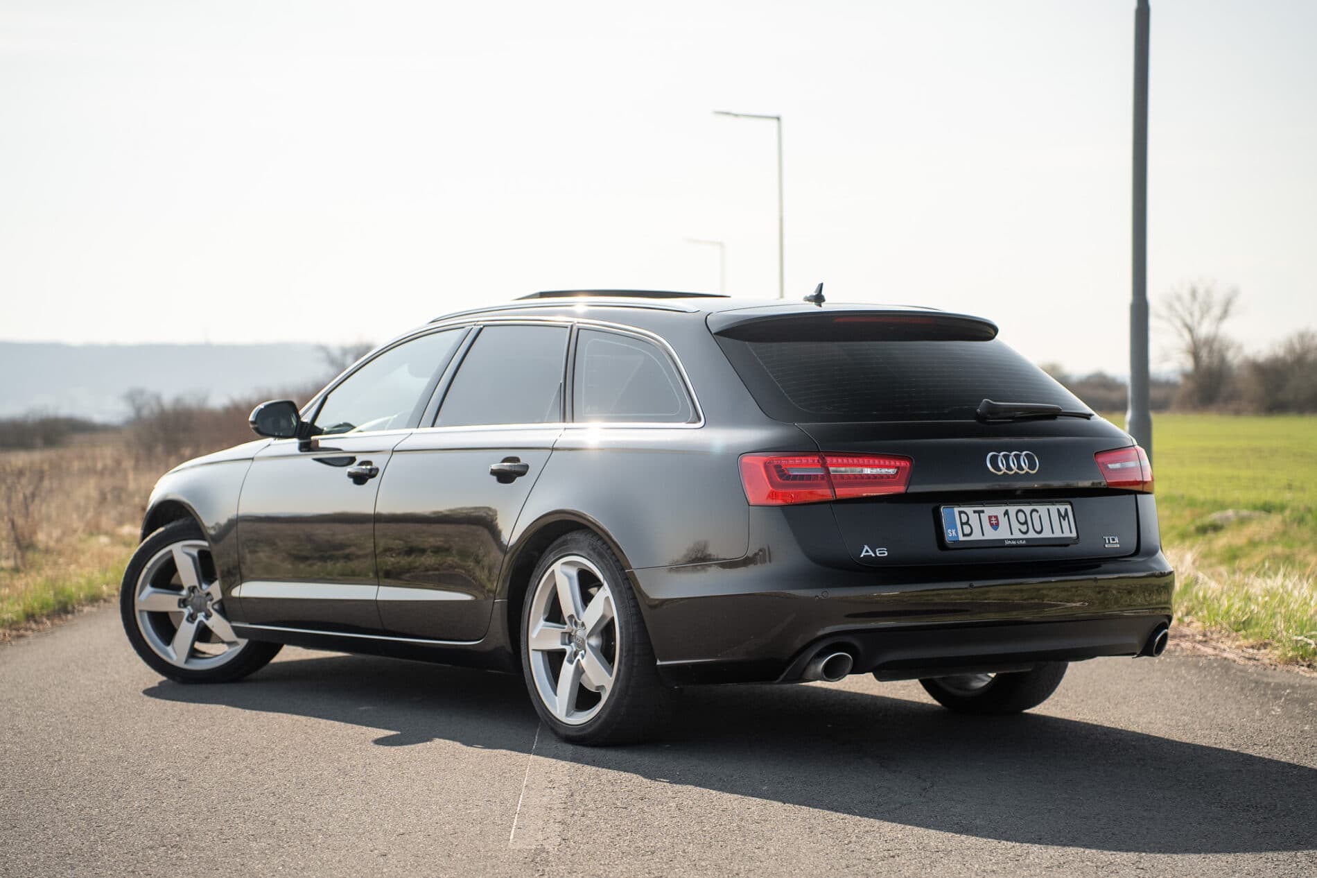 2012 AUDI A6, hnedá kombi, 242 101 km