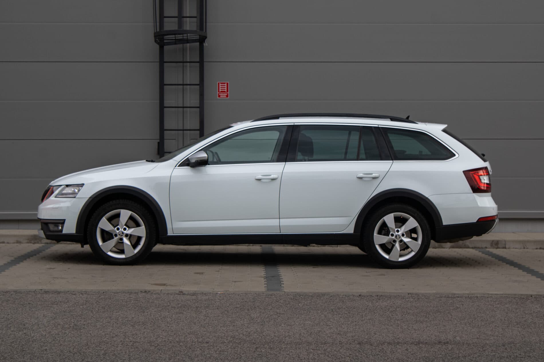 2018 Skoda Octavia RS, biela kombi, 195 000 km