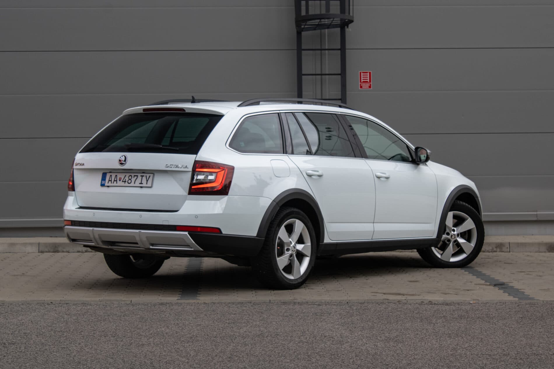 2018 Skoda Octavia RS, biela kombi, 195 000 km