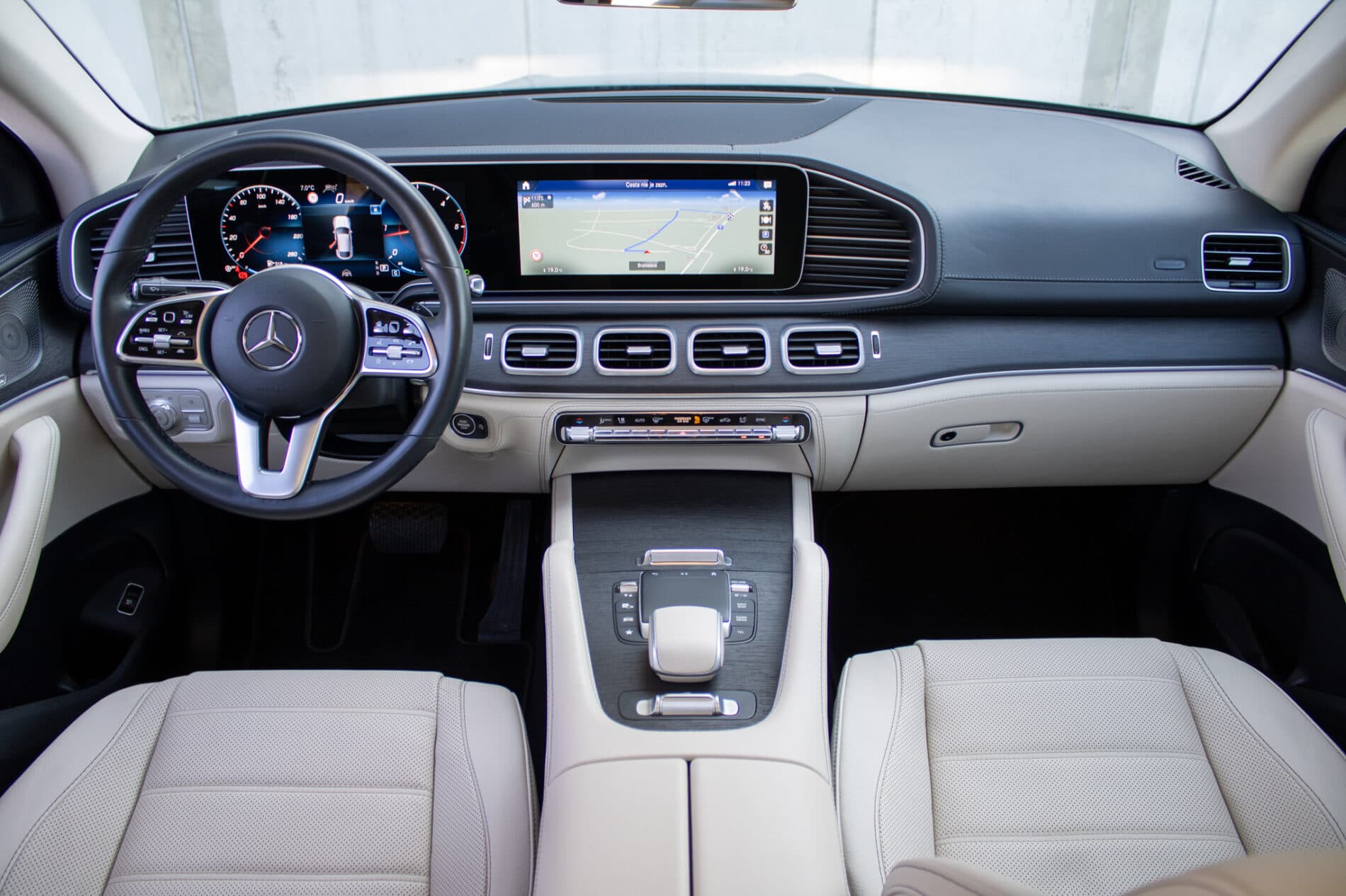 2022 Mercedes-Benz GLE 400d, zelená suv, 44 525 km