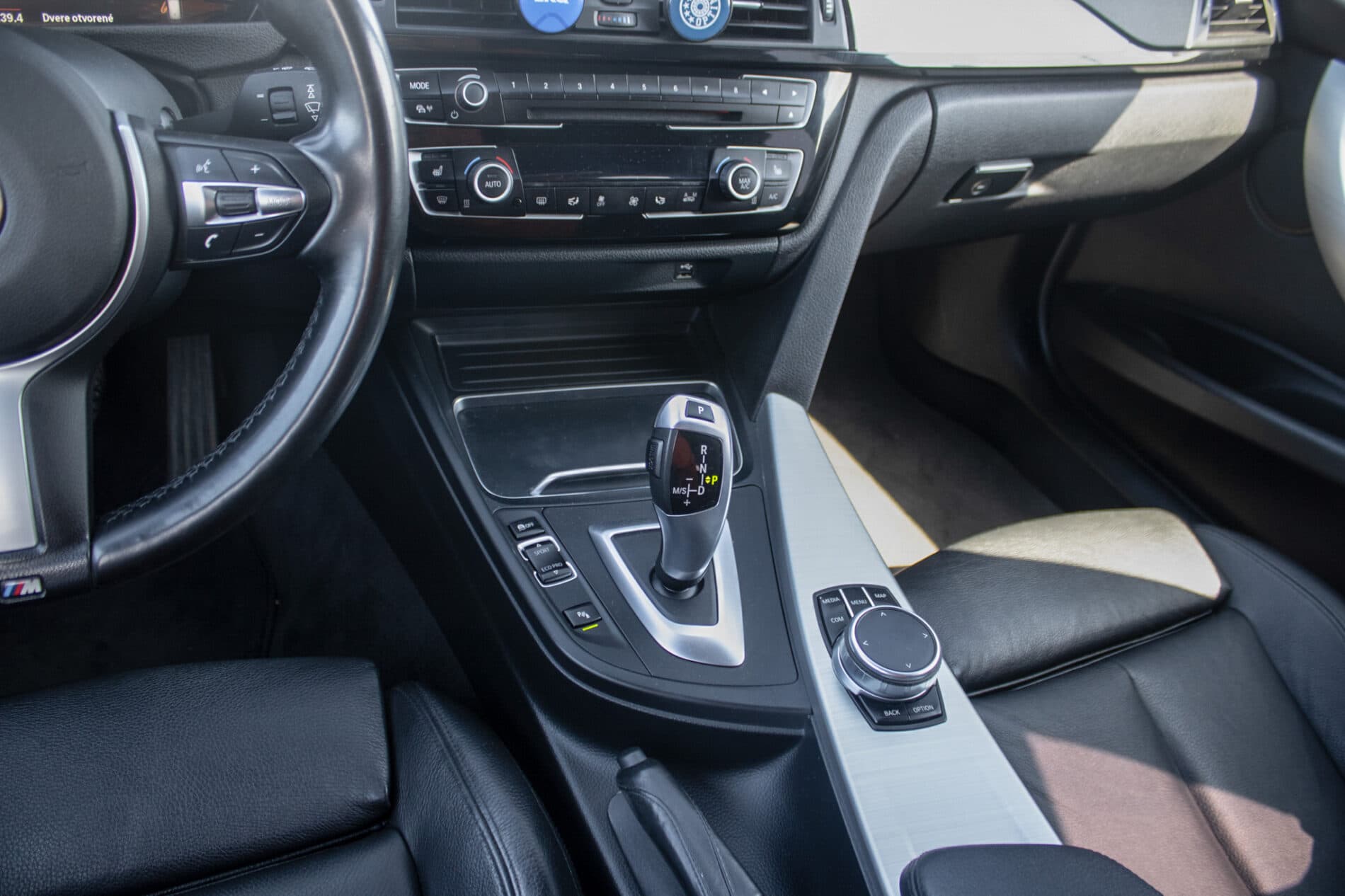2017 BMW 335d, biela kombi, 150 450 km