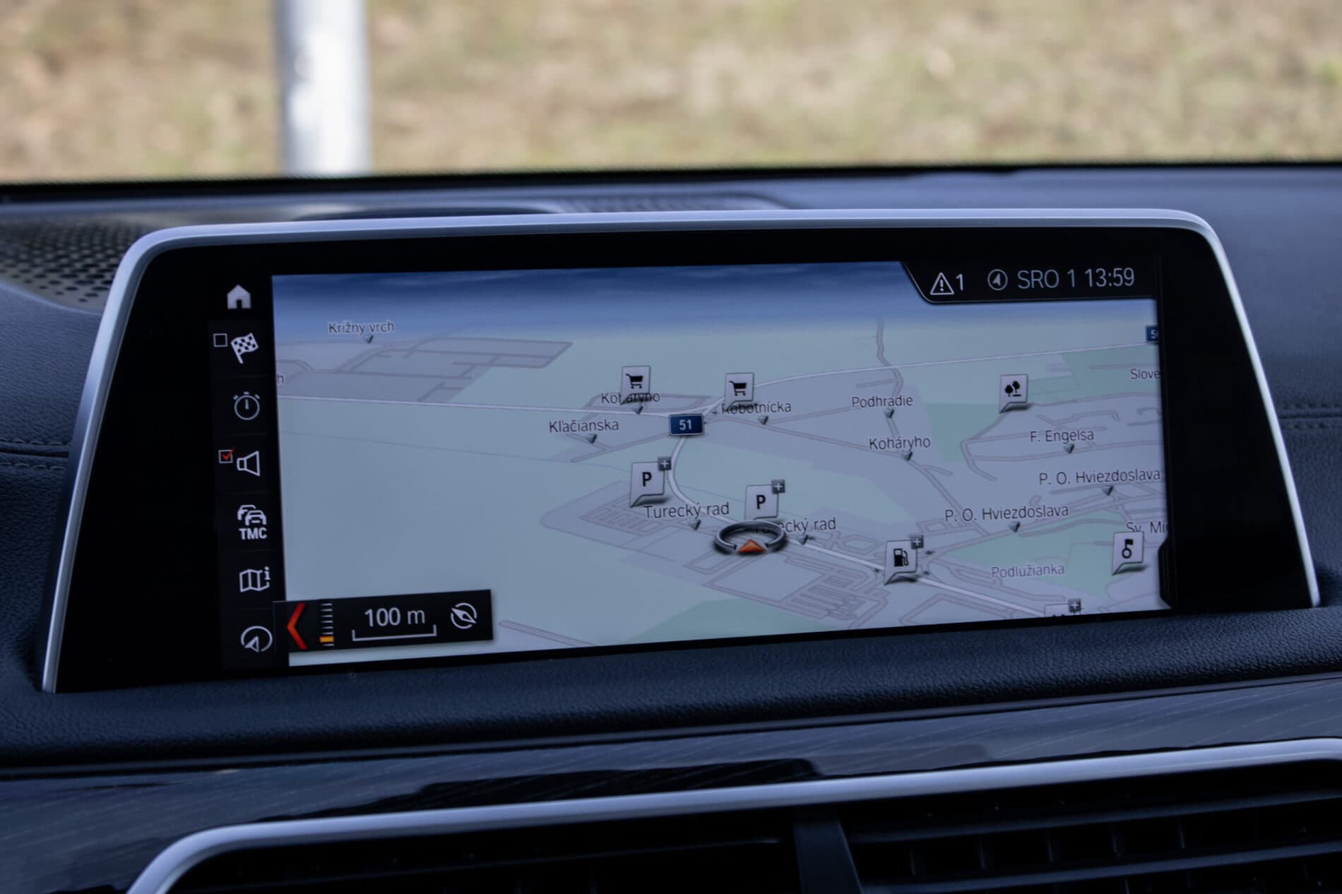 2017 BMW 740d, čierna sedan, 137 000 km