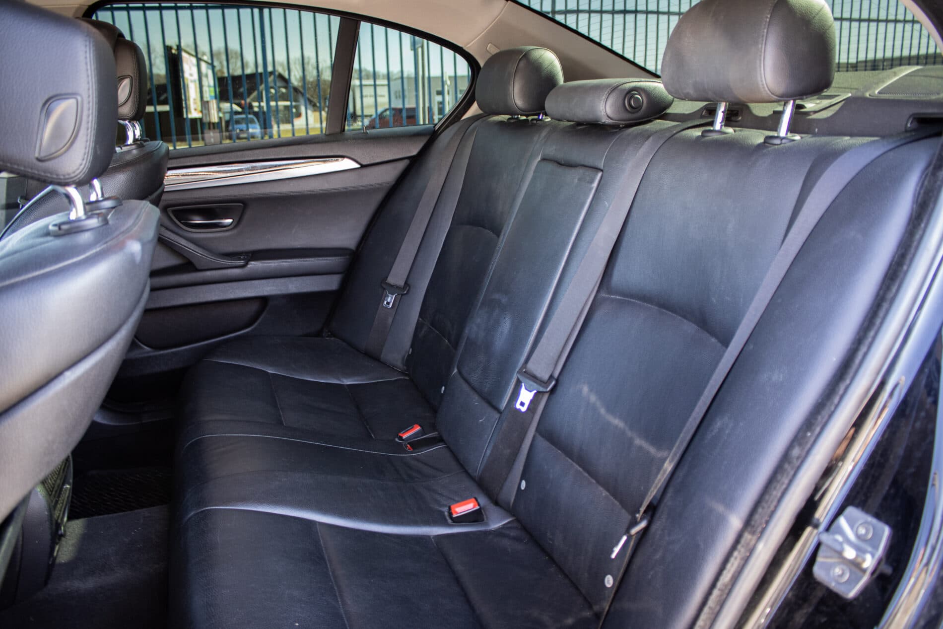 2010 BMW 530d, čierna sedan, 468 596 km