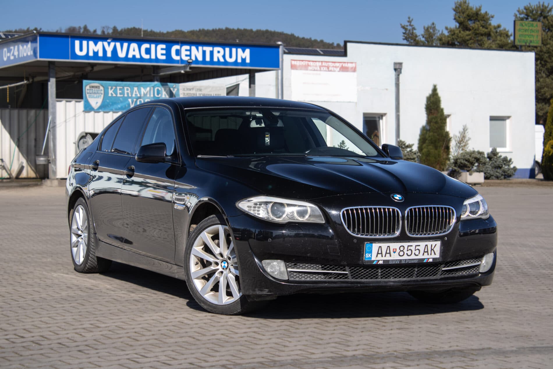 2010 BMW 530d, čierna sedan, 468 596 km