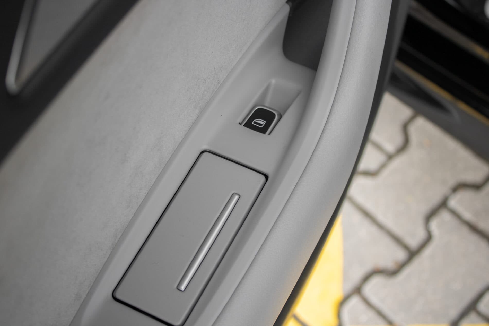 2018 AUDI A6, čierna sedan, 282 345 km