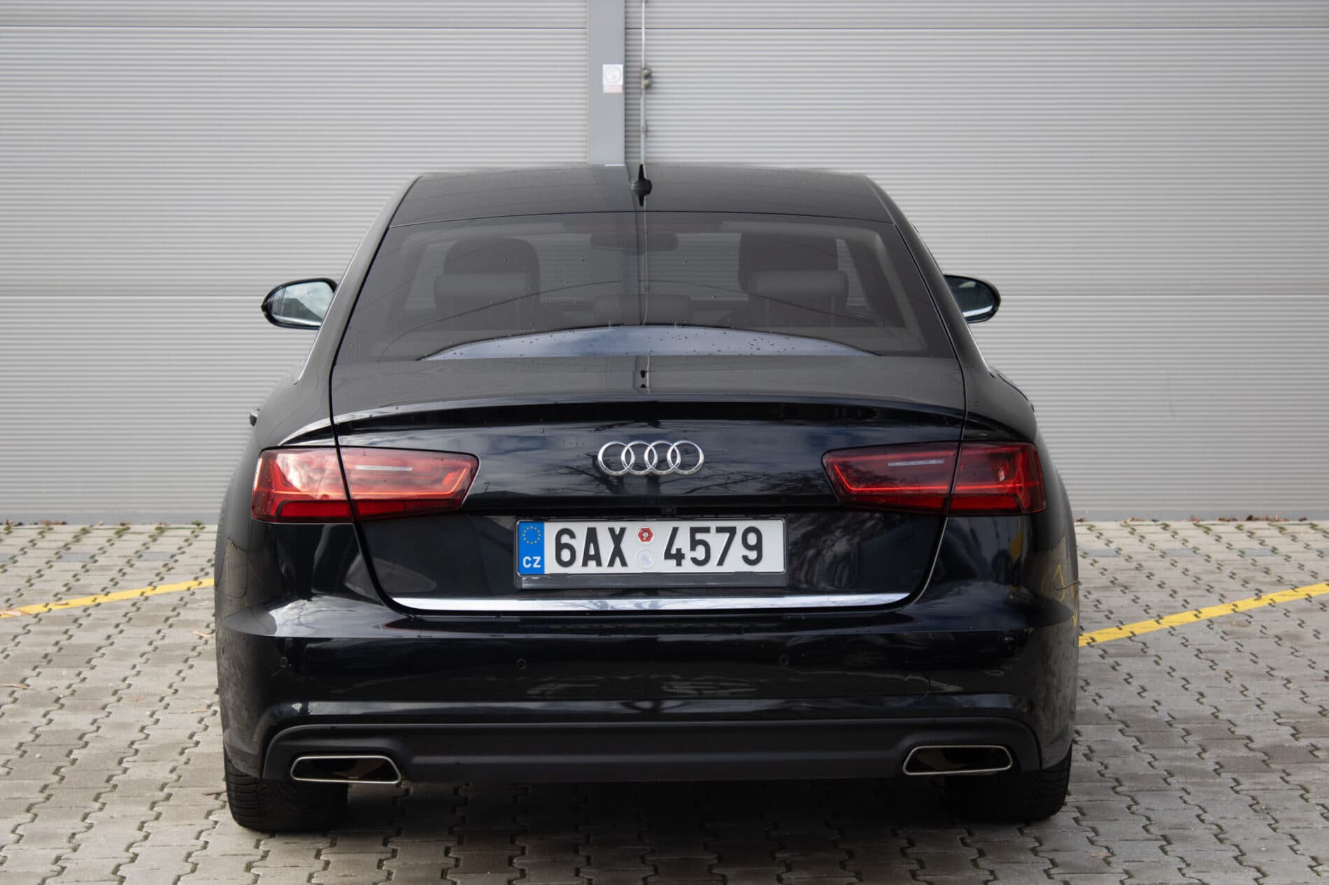 2018 AUDI A6, čierna sedan, 282 345 km