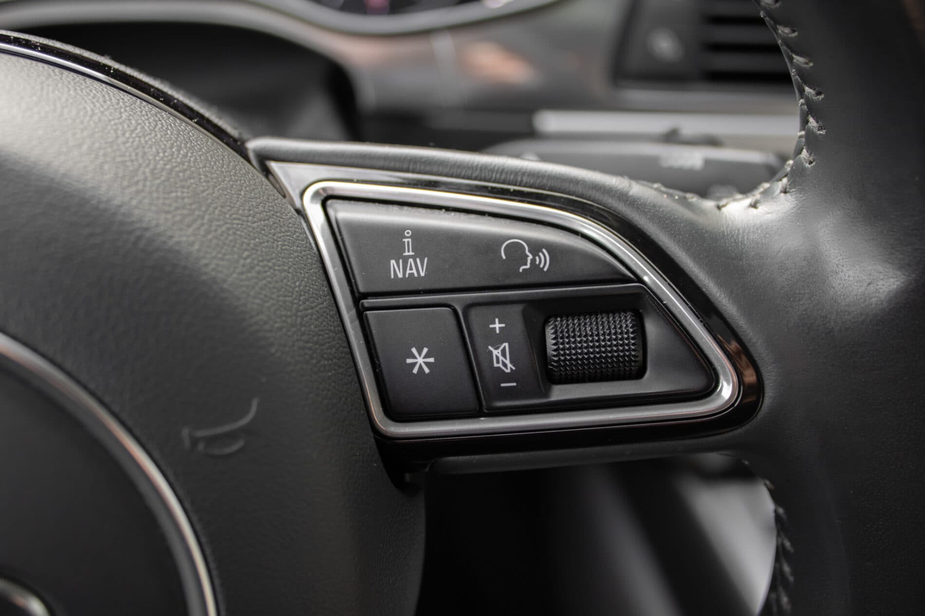 2018 AUDI A6, čierna sedan, 282 345 km