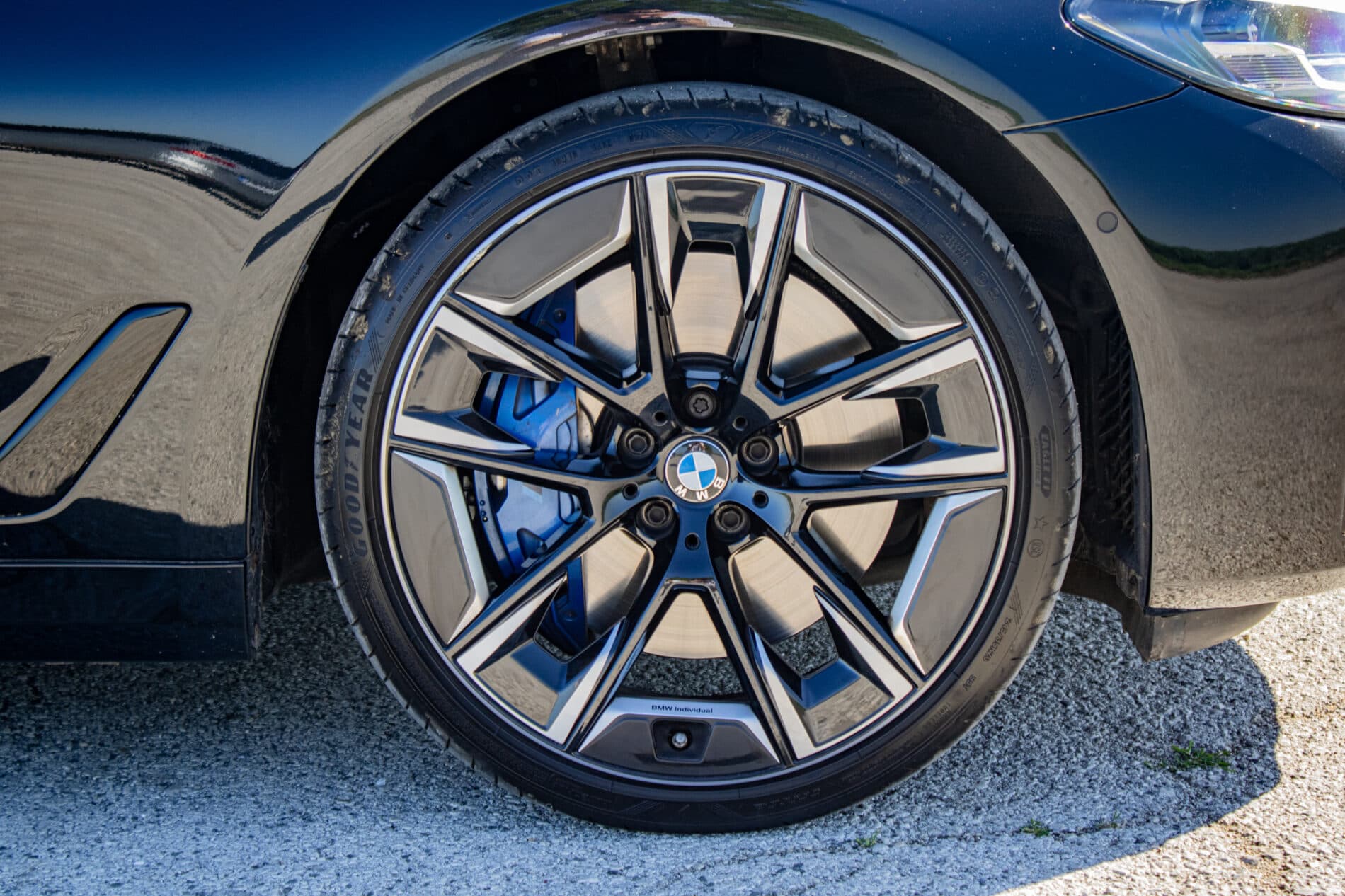 2022 BMW 540d, čierna sedan, 145 997 km
