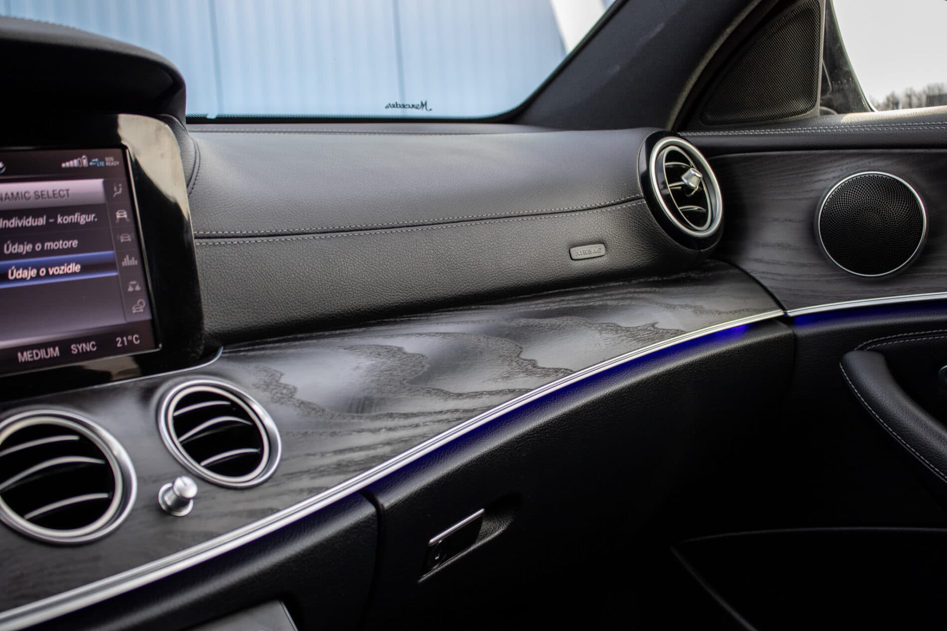 2018 Mercedes-Benz E 350d, sivá kombi, 175 769 km