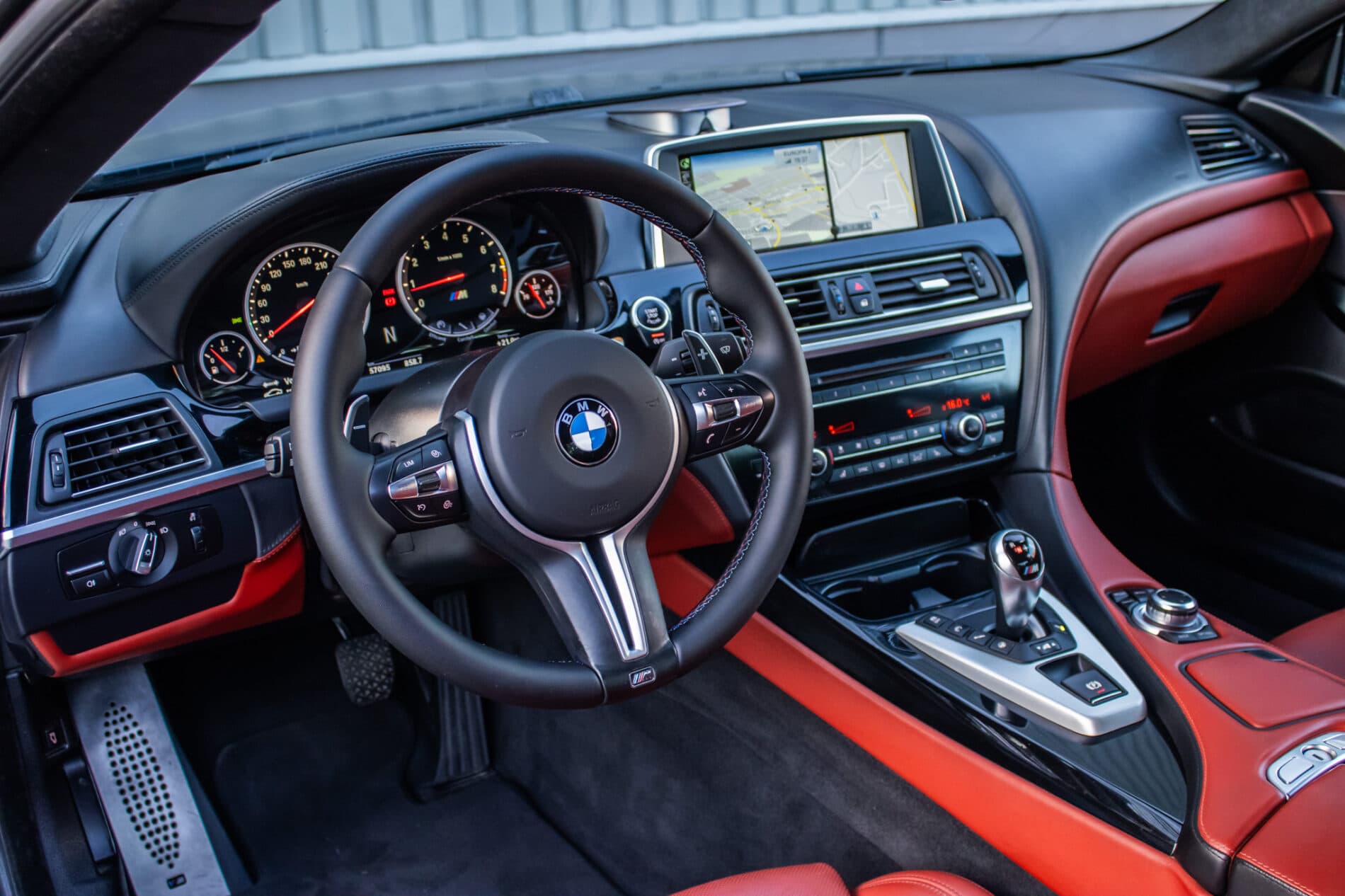 2013 BMW M6, modrá kupé, 57 095 km