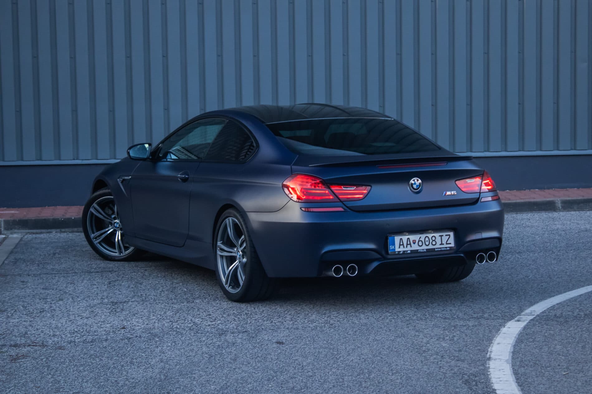2013 BMW M6, modrá kupé, 57 095 km