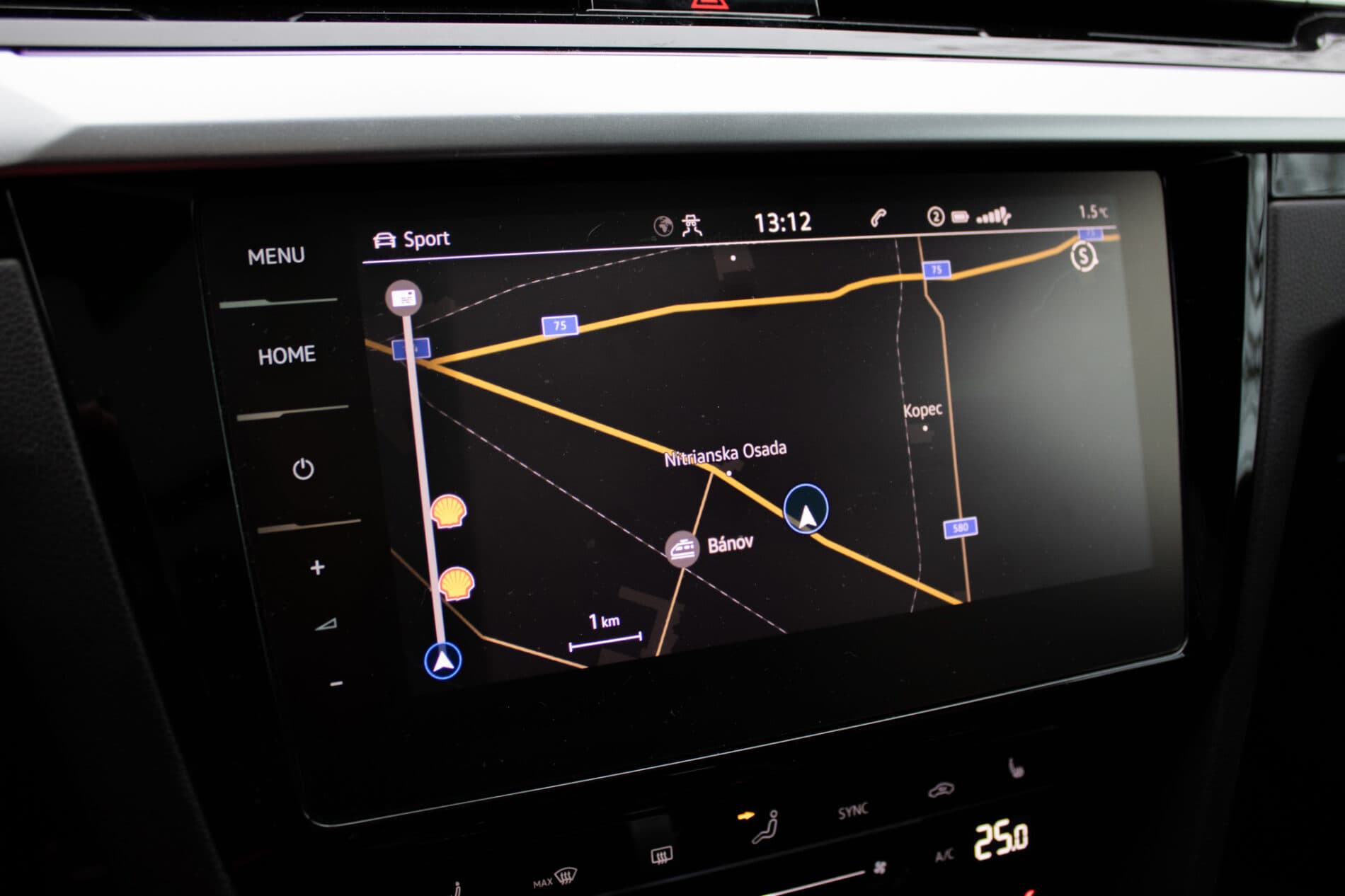 2022 Volkswagen Arteon R, čierna kombi, 40 950 km