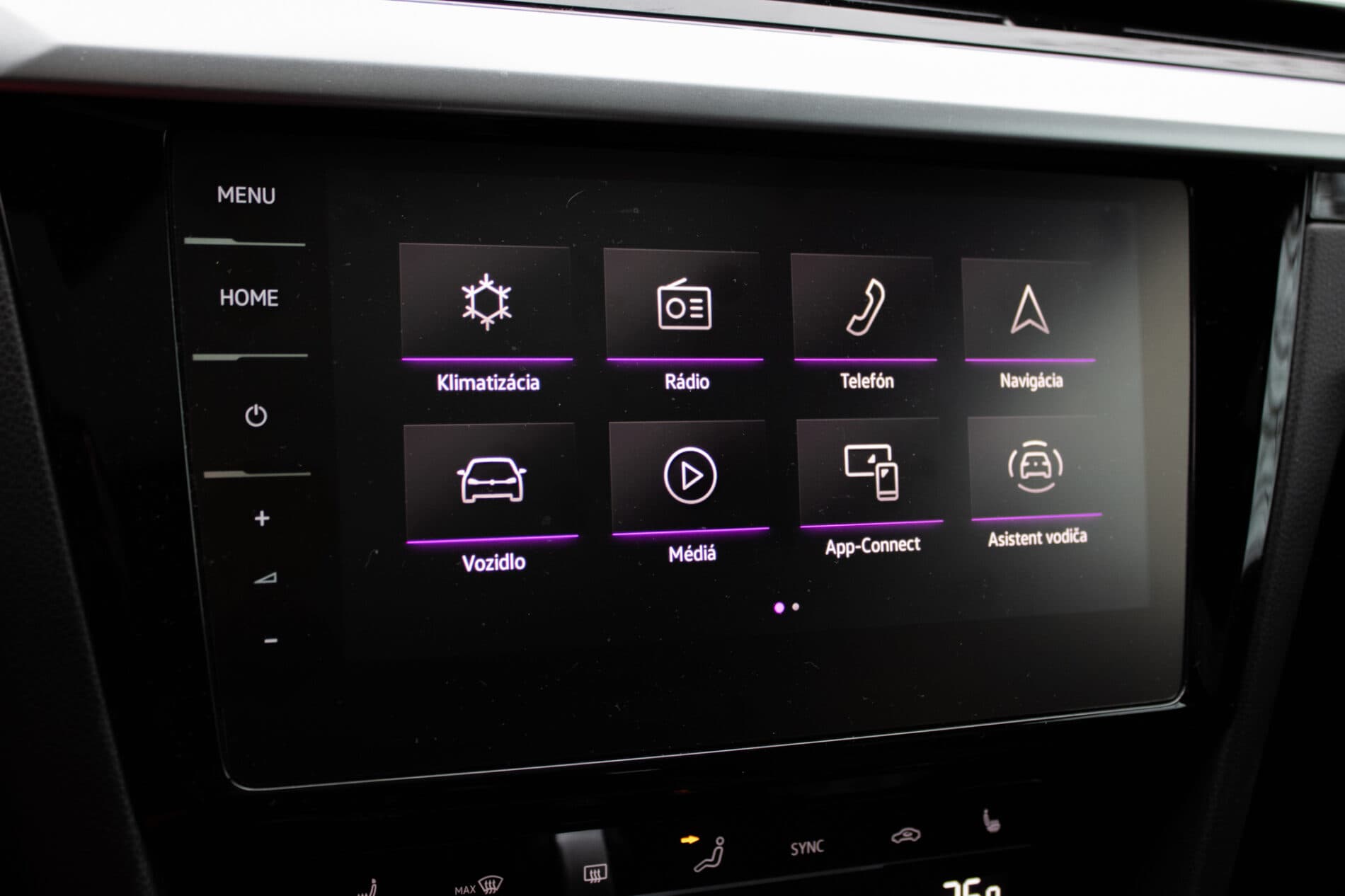 2022 Volkswagen Arteon R, čierna kombi, 40 950 km