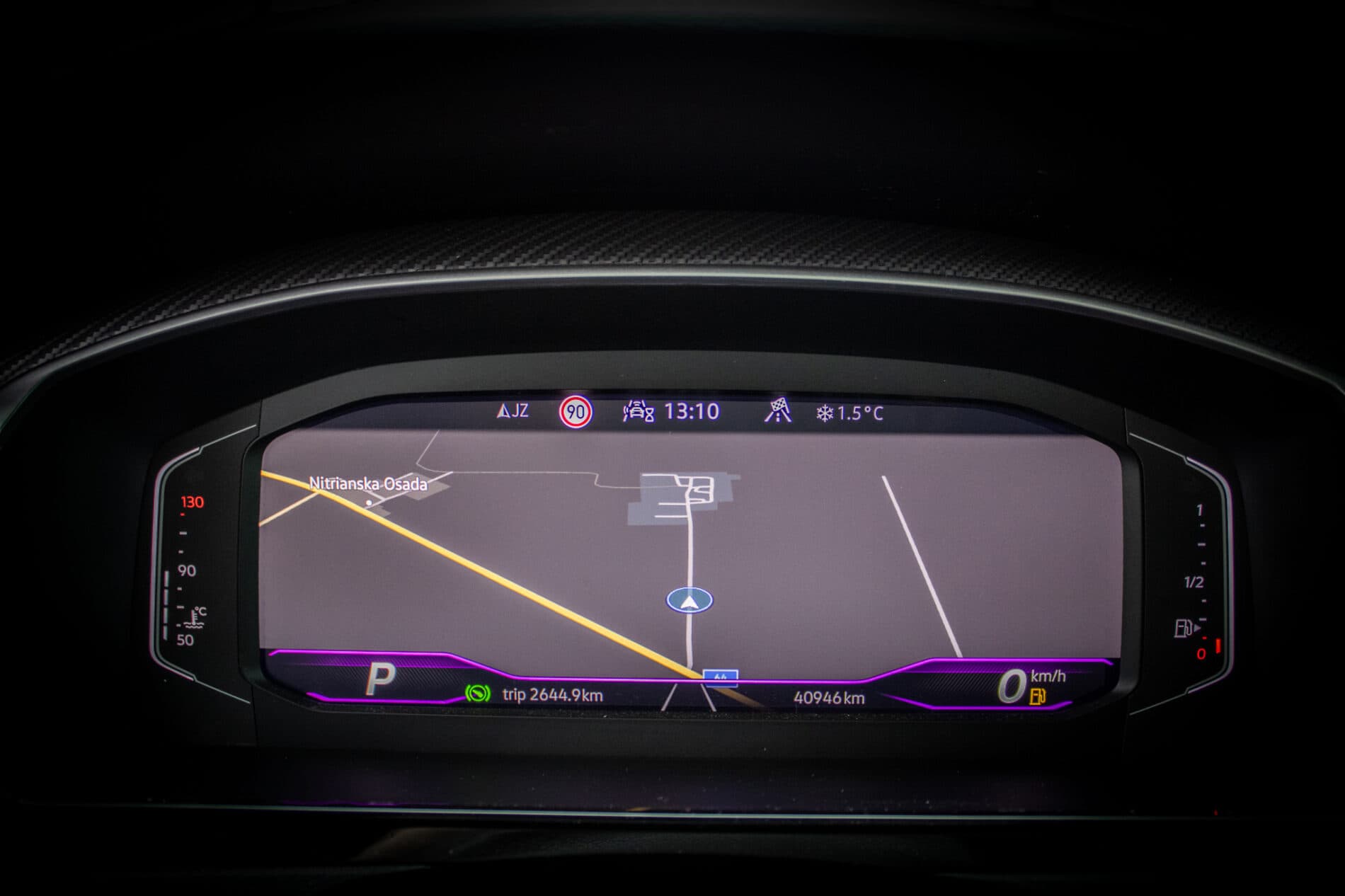 2022 Volkswagen Arteon R, čierna kombi, 40 950 km