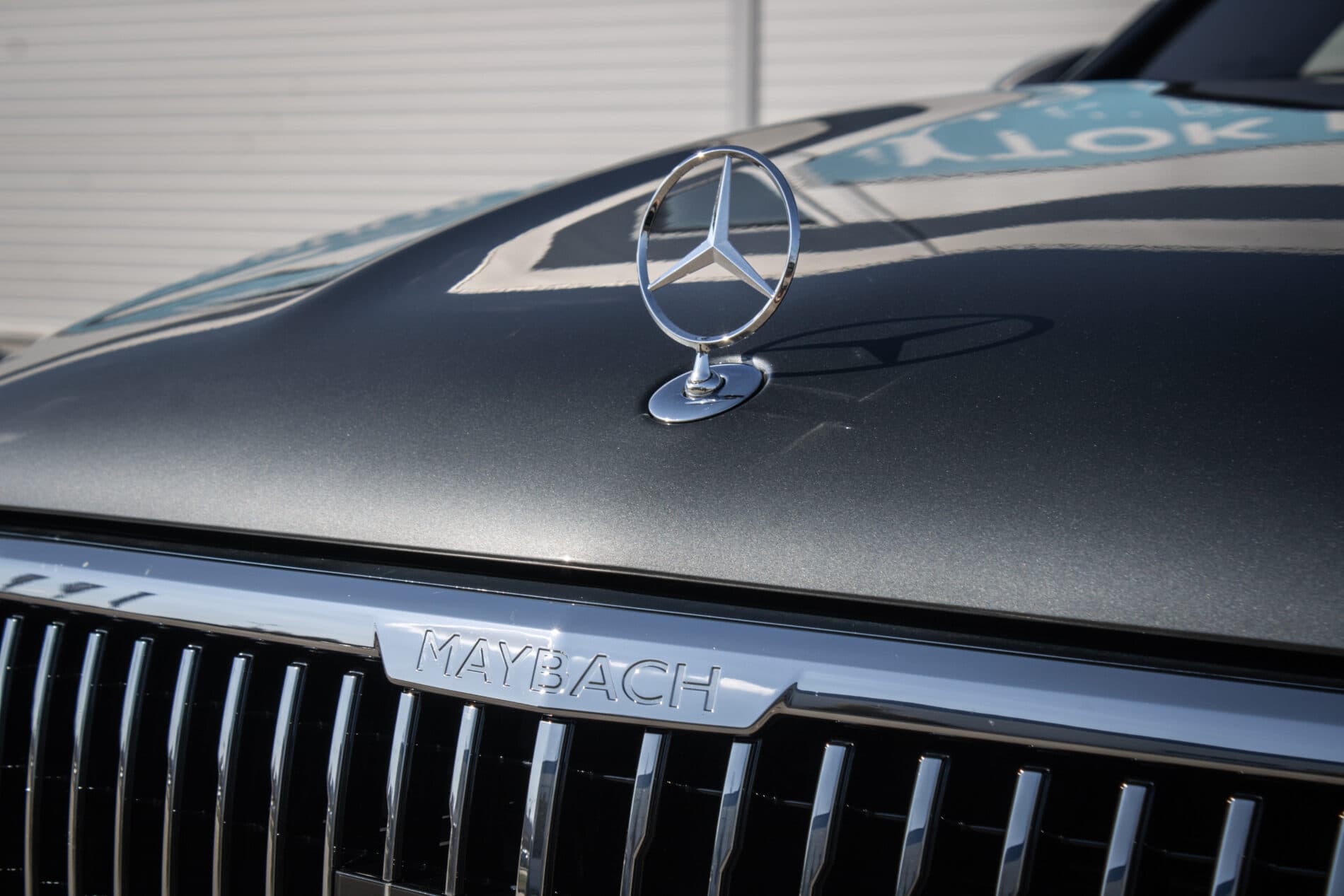 2022 Mercedes-Benz GLS Maybach, sivá suv, 42 000 km