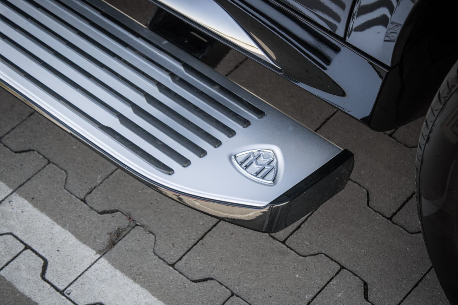 2022 Mercedes-Benz GLS Maybach, sivá suv, 42 000 km