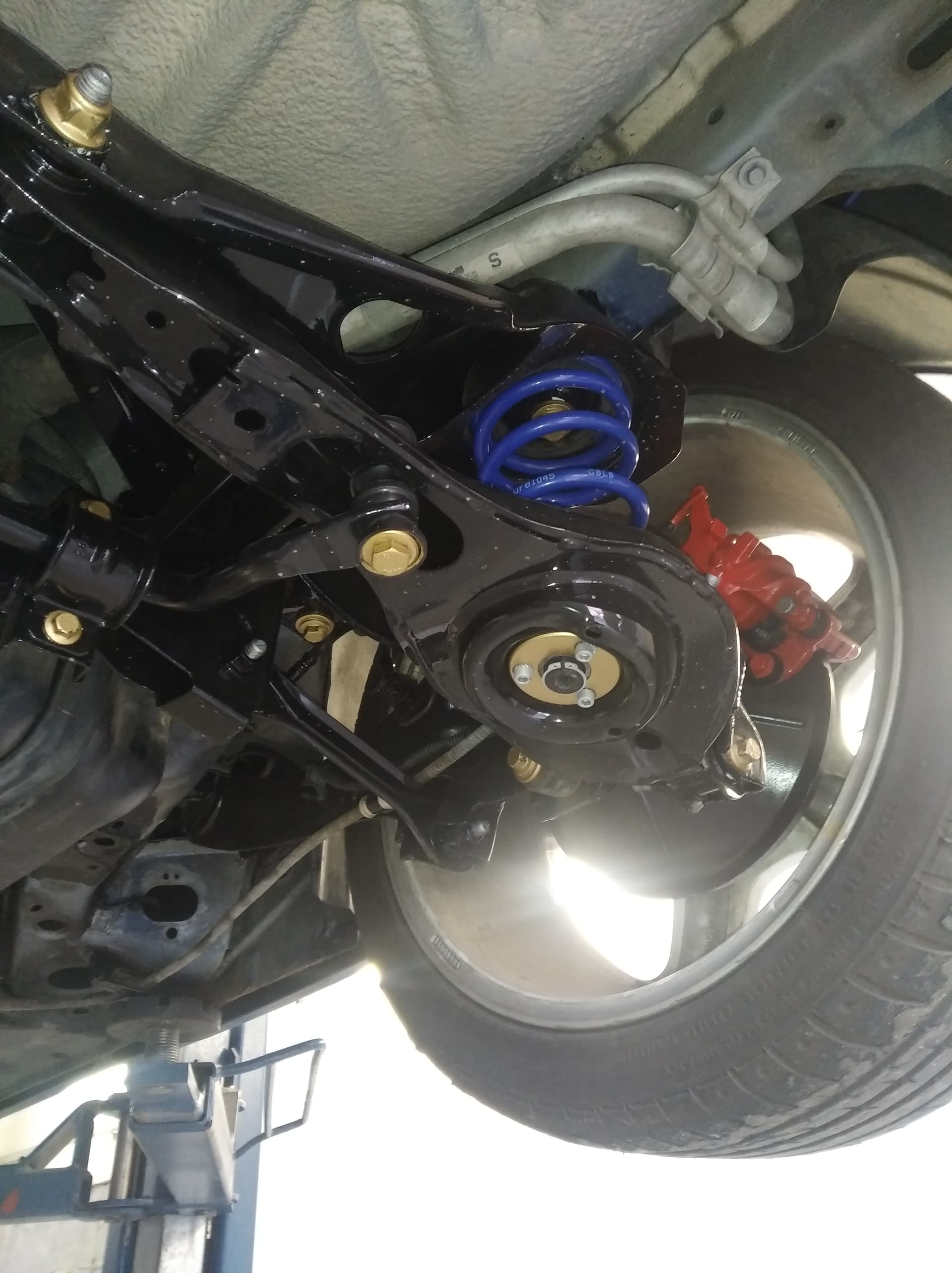 2002 Ford Focus RS, tmavomodrá hatchback, 117 000 km