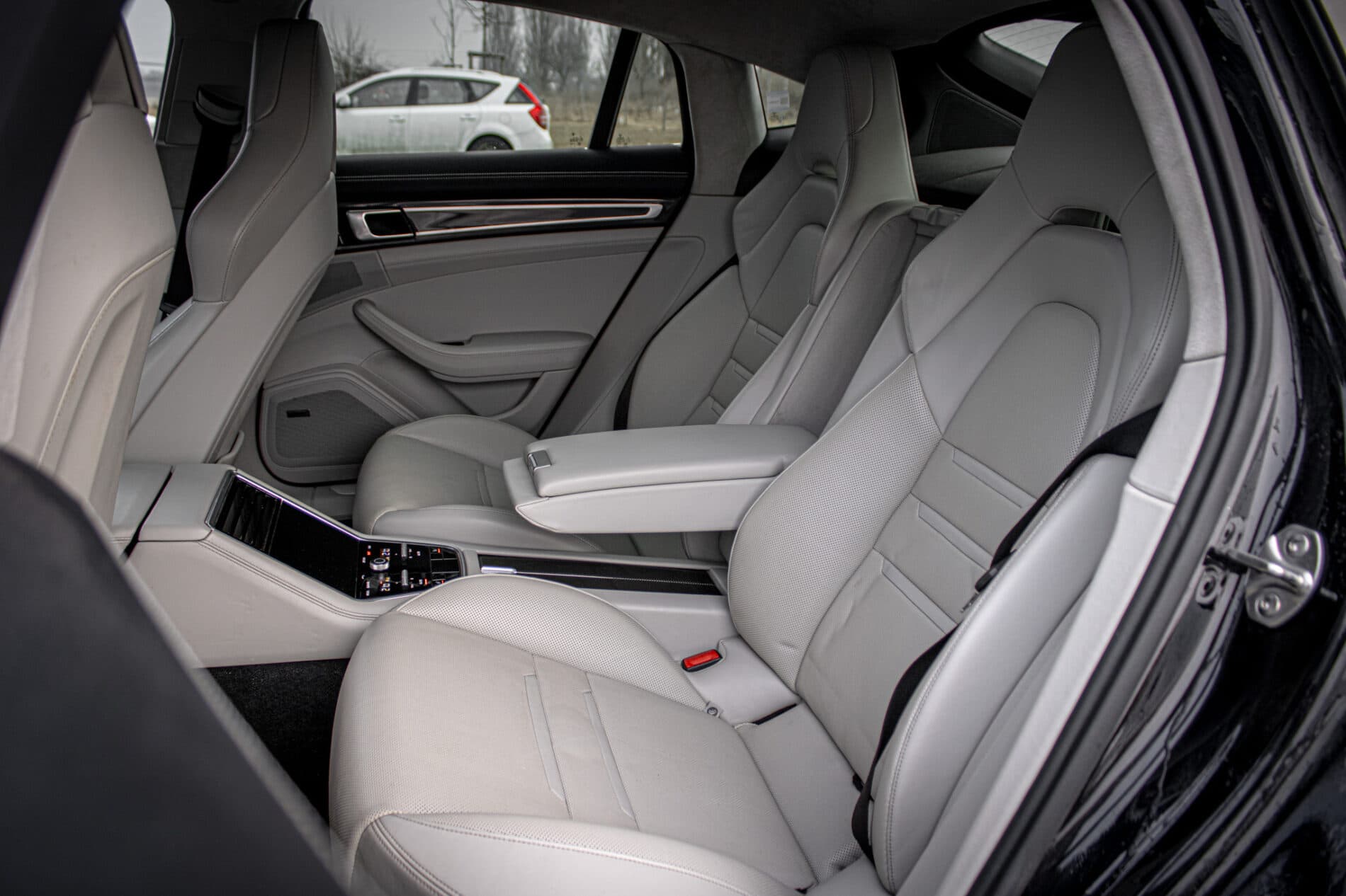 2016 Porsche Panamera 4S Diesel, čierna, 257 613 km