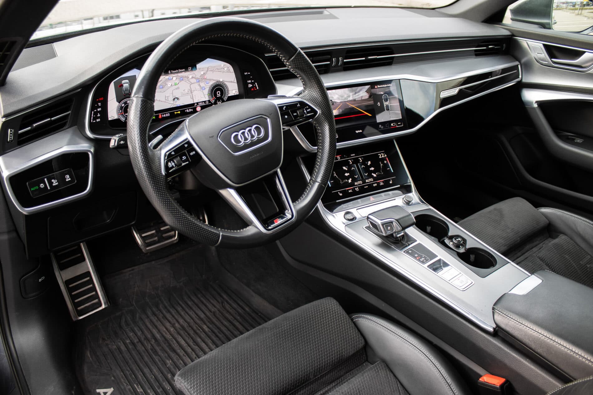 2020 AUDI A6, sivá kombi, 112 831 km