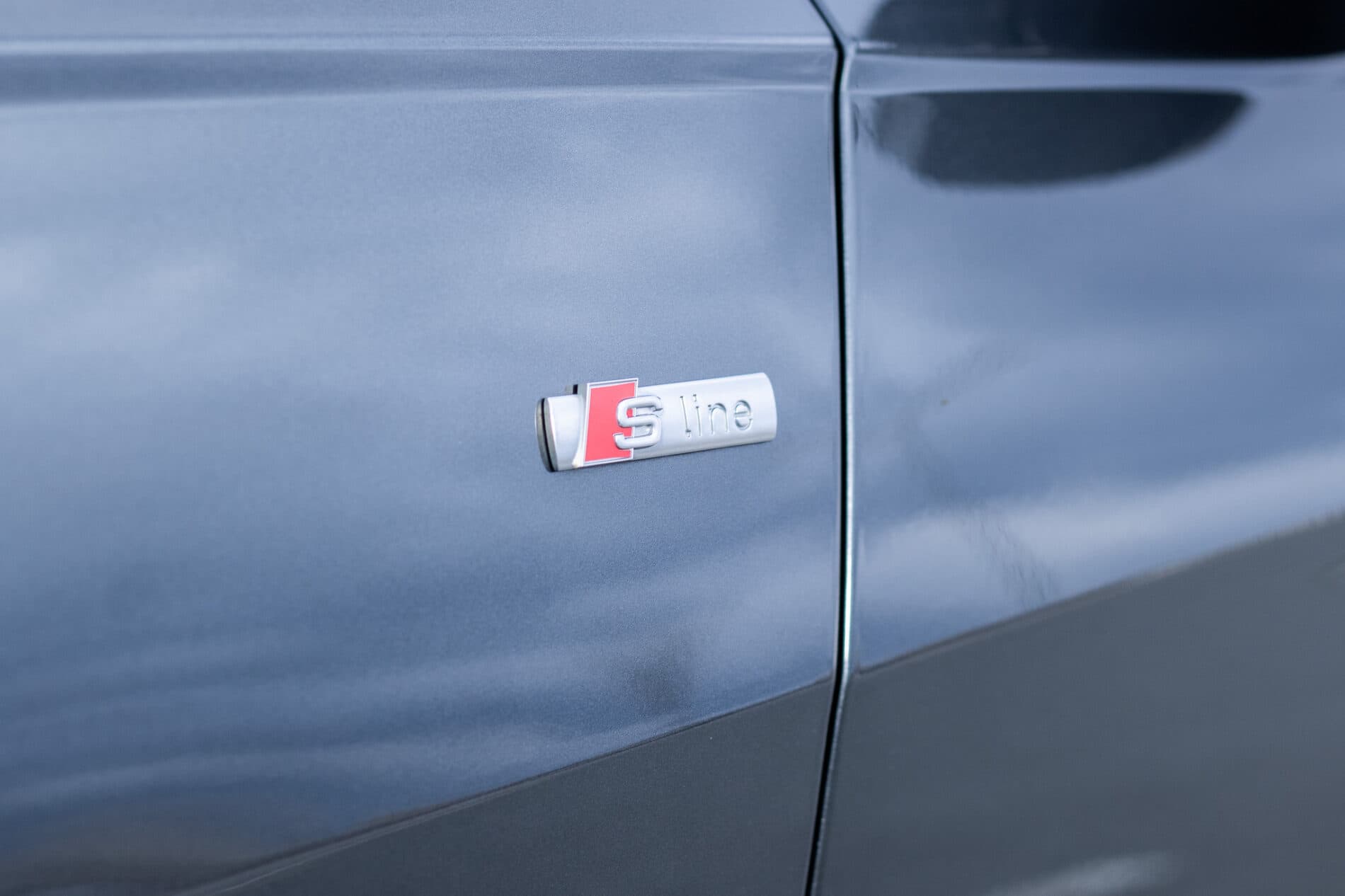 2020 AUDI A6, sivá kombi, 112 831 km