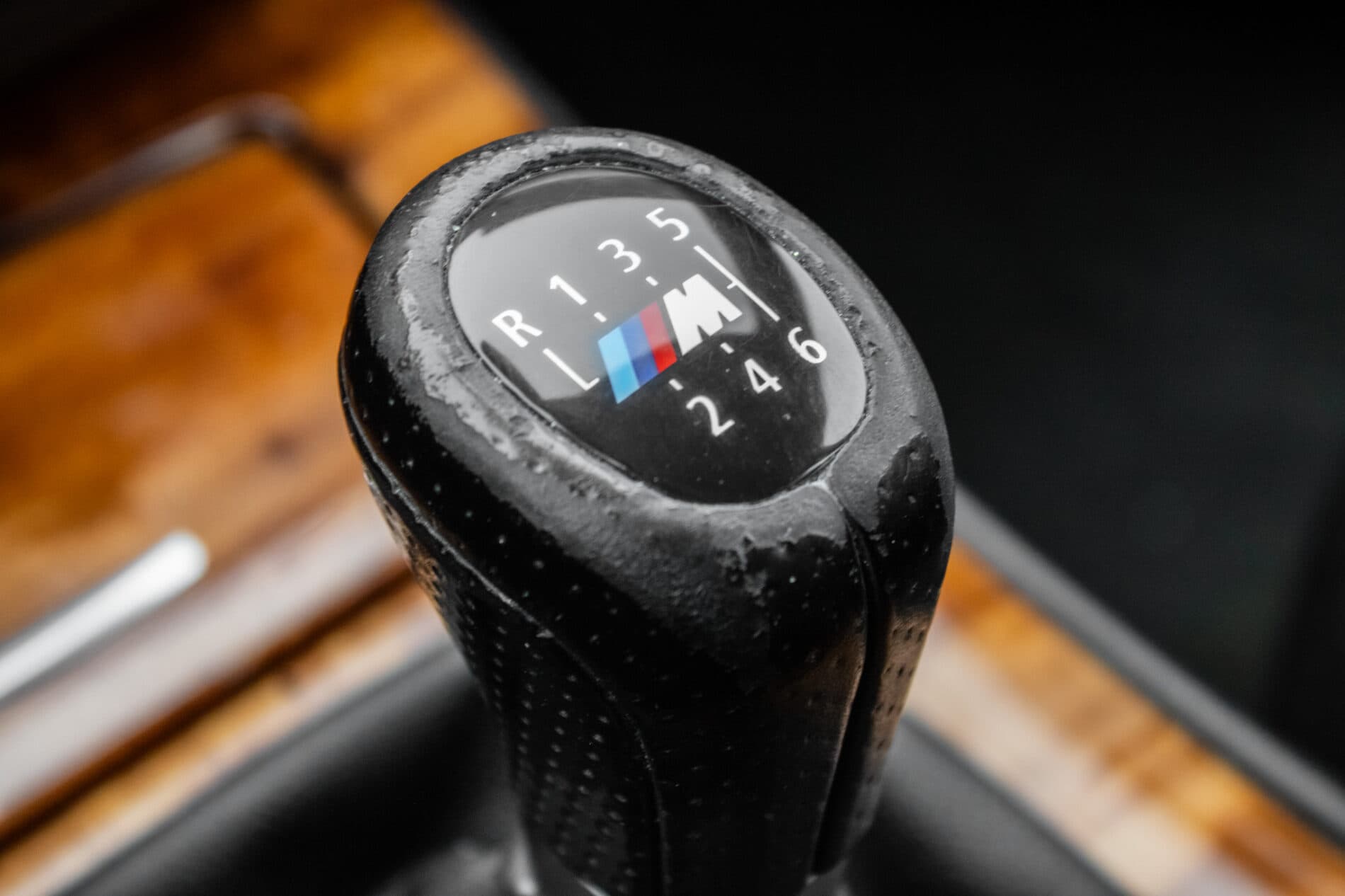 2011 BMW 325i, sivá kombi, 293 972 km
