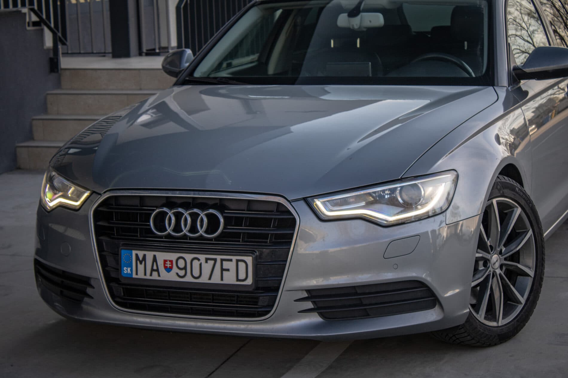 2011 AUDI A6, sivá kombi, 309 675 km
