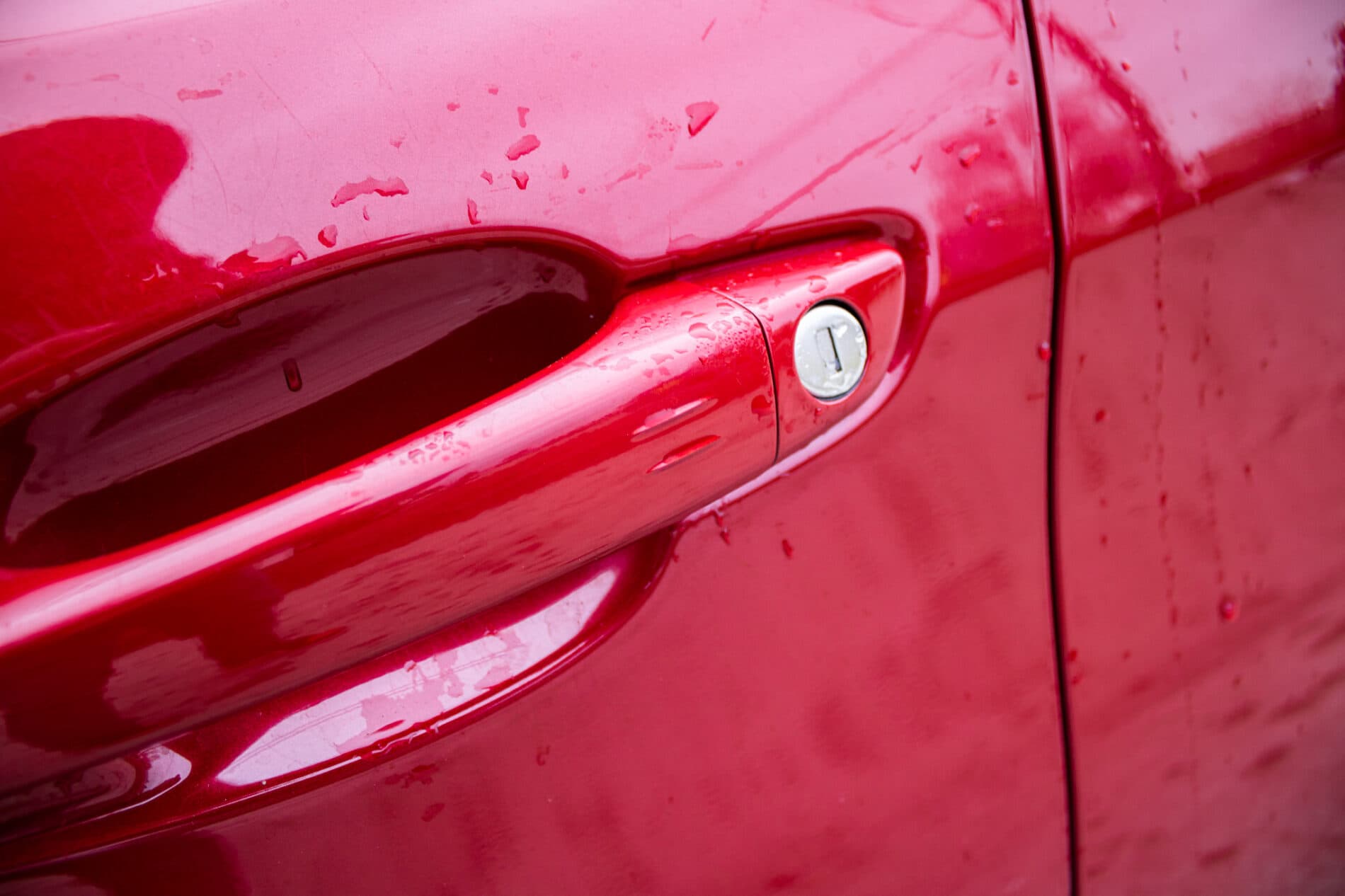 2016 Peugeot 308 GTi, červená hatchback, 30 692 km