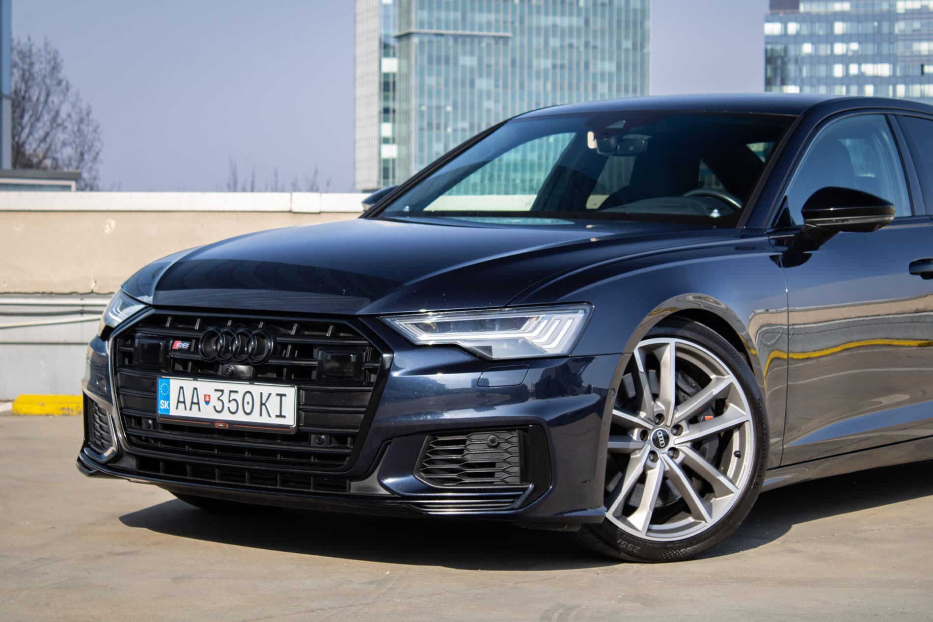 2021 AUDI S6, modrá sedan, 99 467 km