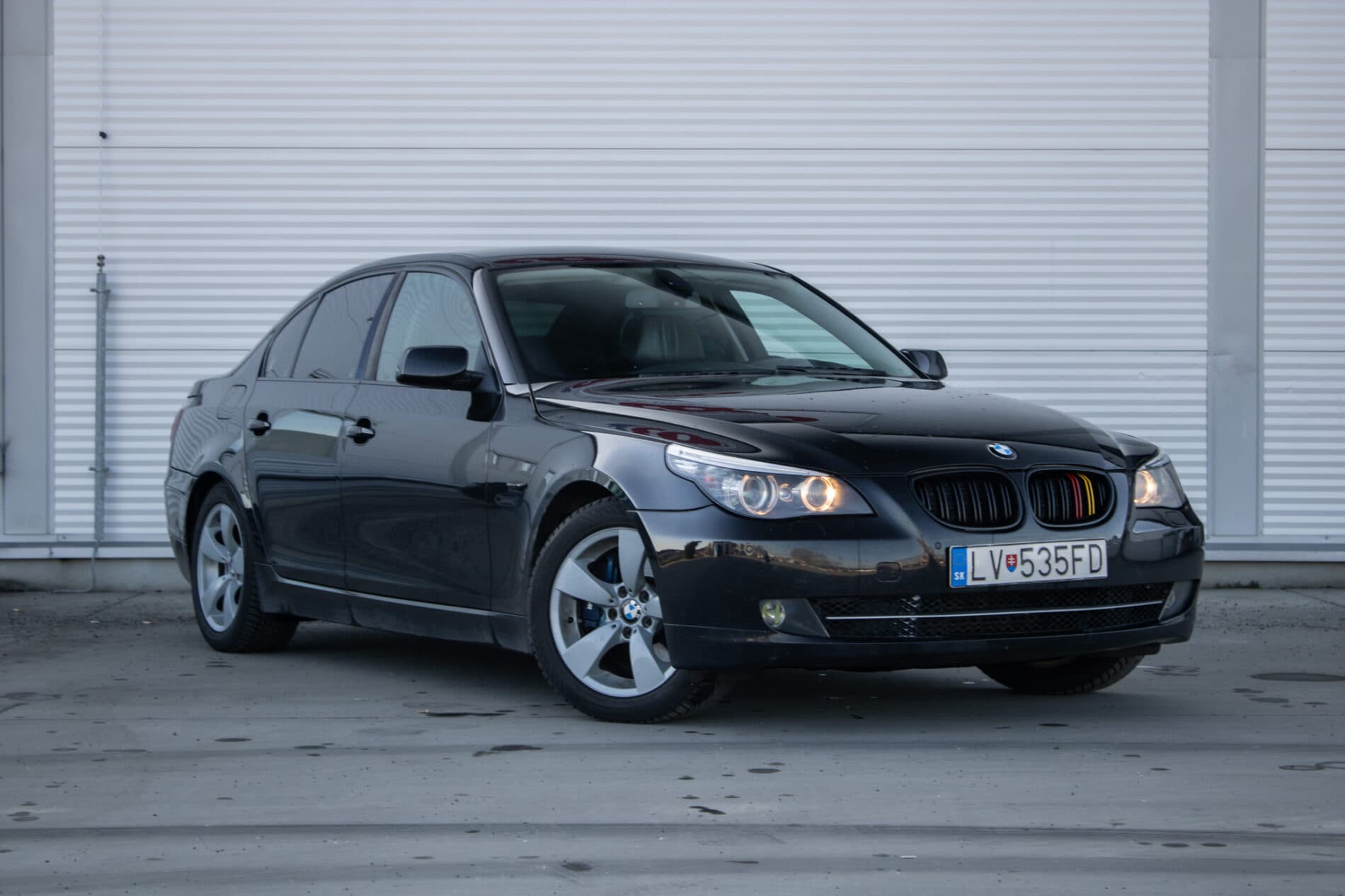 2008 BMW 535d, čierna sedan, 454 382 km
