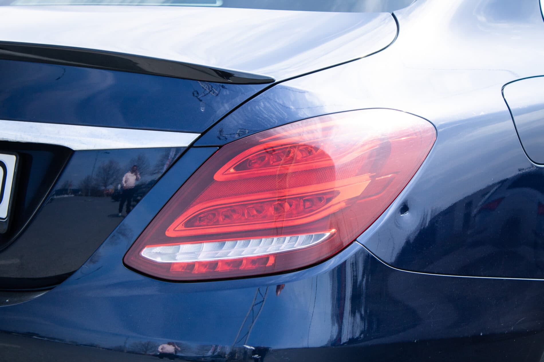 2015 Mercedes-Benz C 400, modrá sedan, 191 643 km