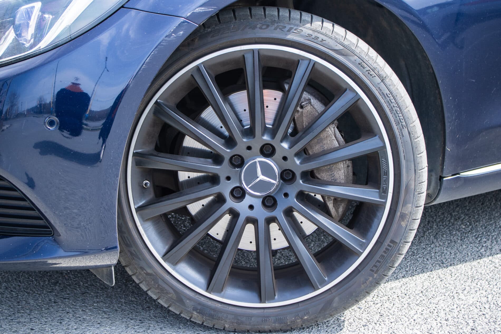 2015 Mercedes-Benz C 400, modrá sedan, 191 643 km