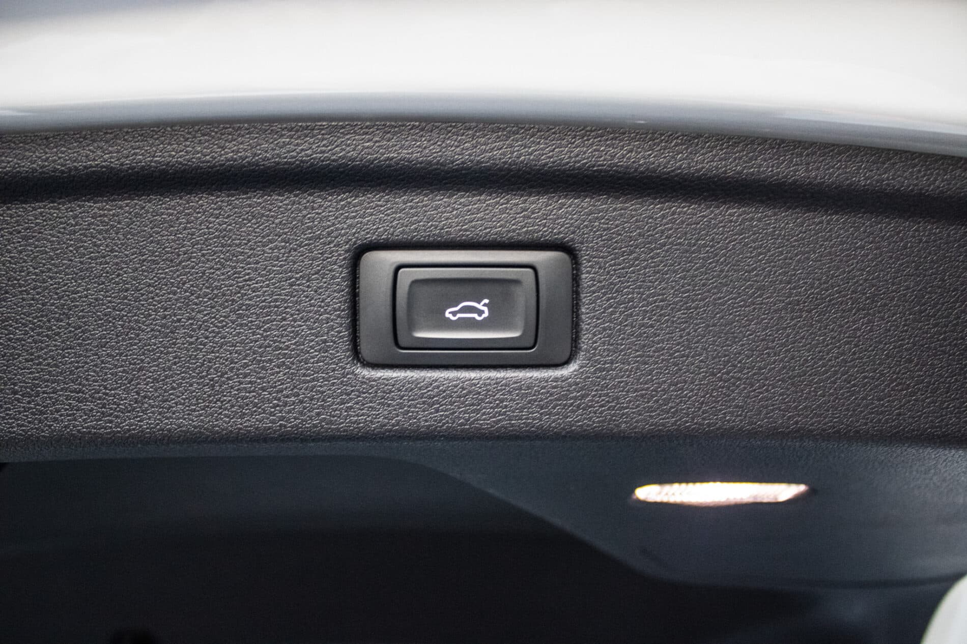 2022 AUDI A5, biela kupé, 61 249 km