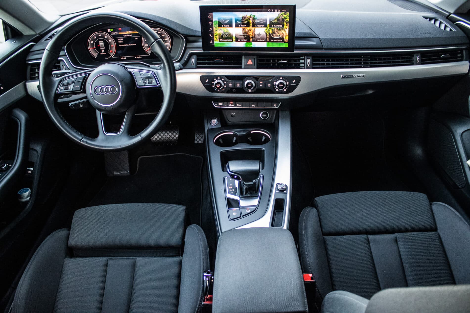 2022 AUDI A5, biela kupé, 61 249 km