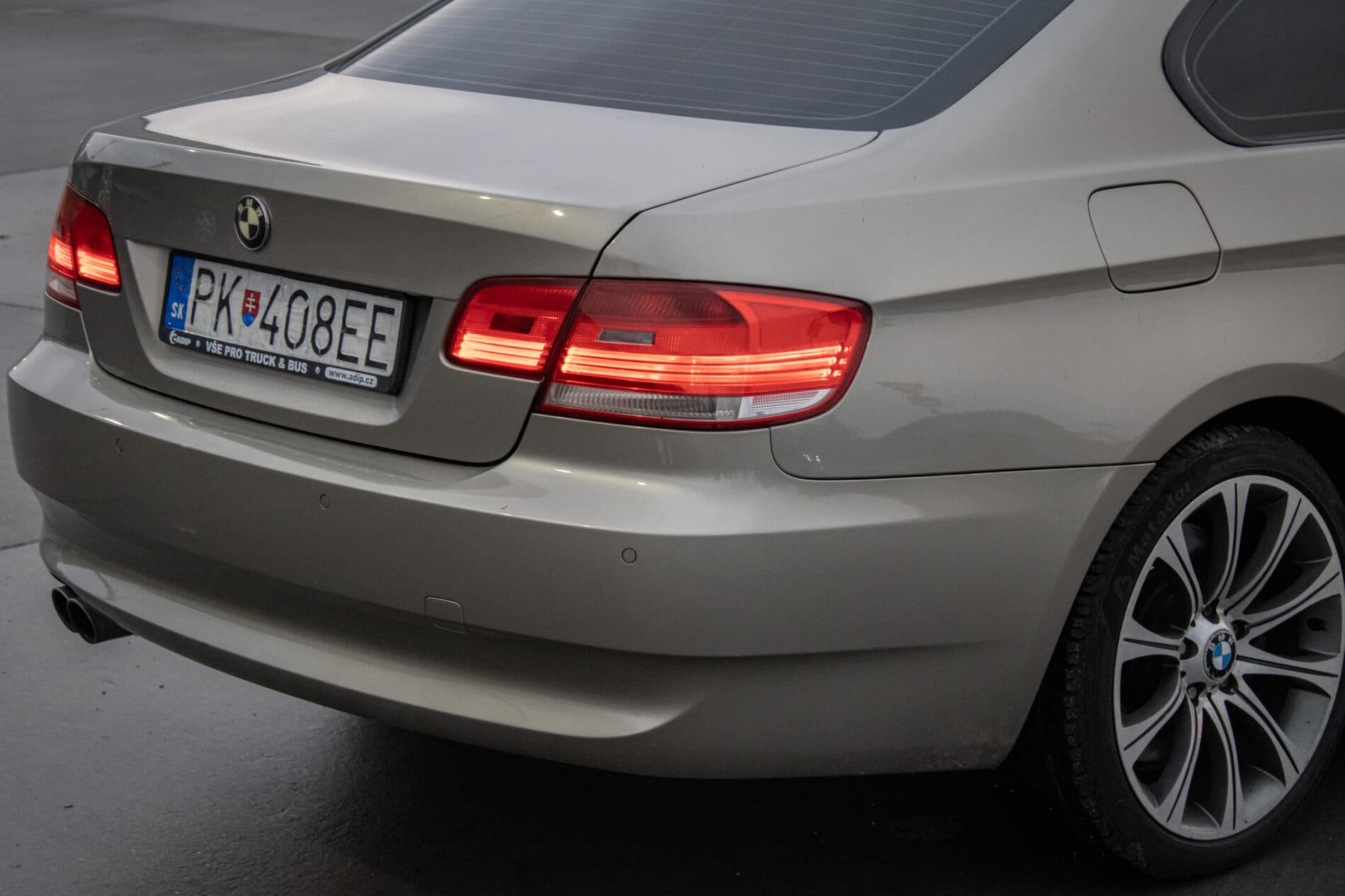 2007 BMW 330d, sivá kupé, 189 104 km