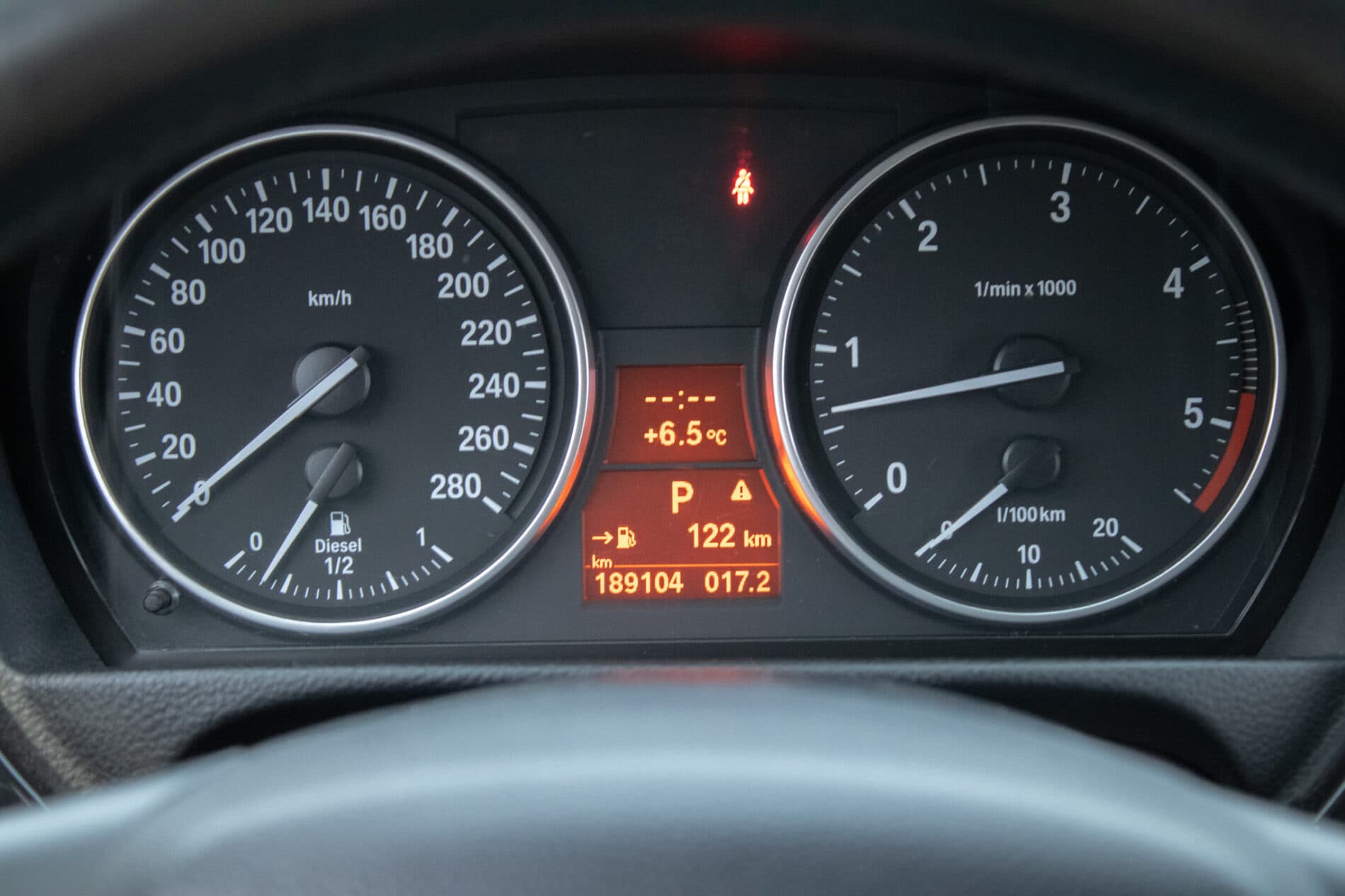 2007 BMW 330d, sivá kupé, 189 104 km