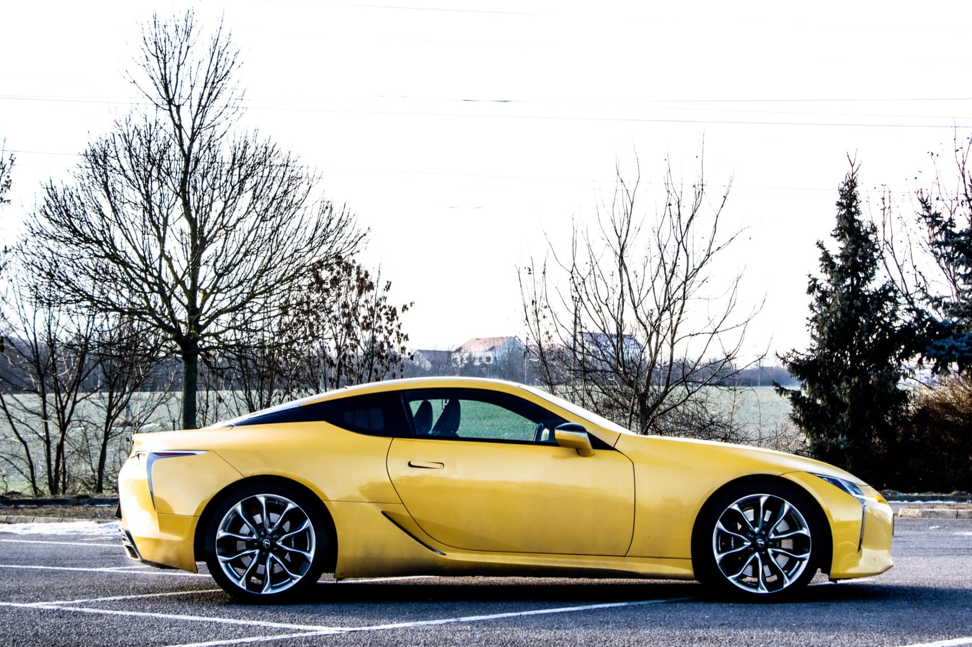 2023 Lexus LC 500, žltá kupé, 33 321 km