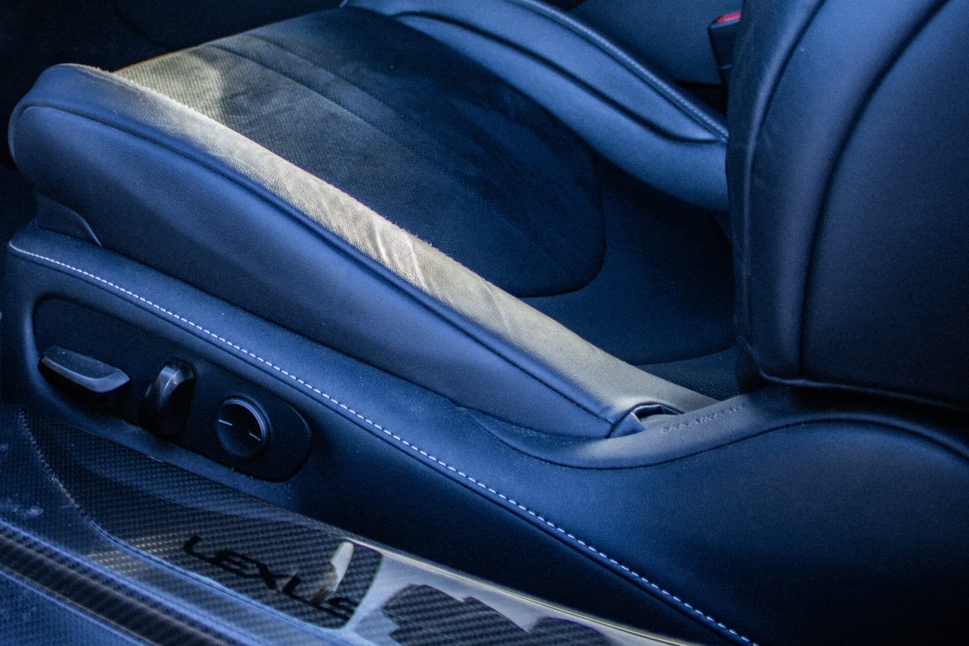 2023 Lexus LC 500, žltá kupé, 33 321 km