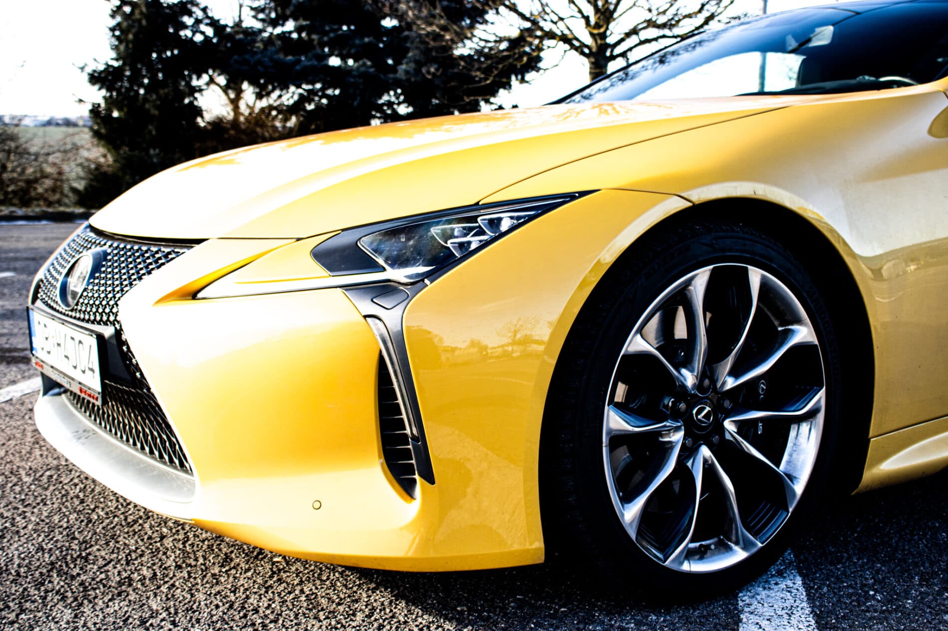 2023 Lexus LC 500, žltá kupé, 33 321 km